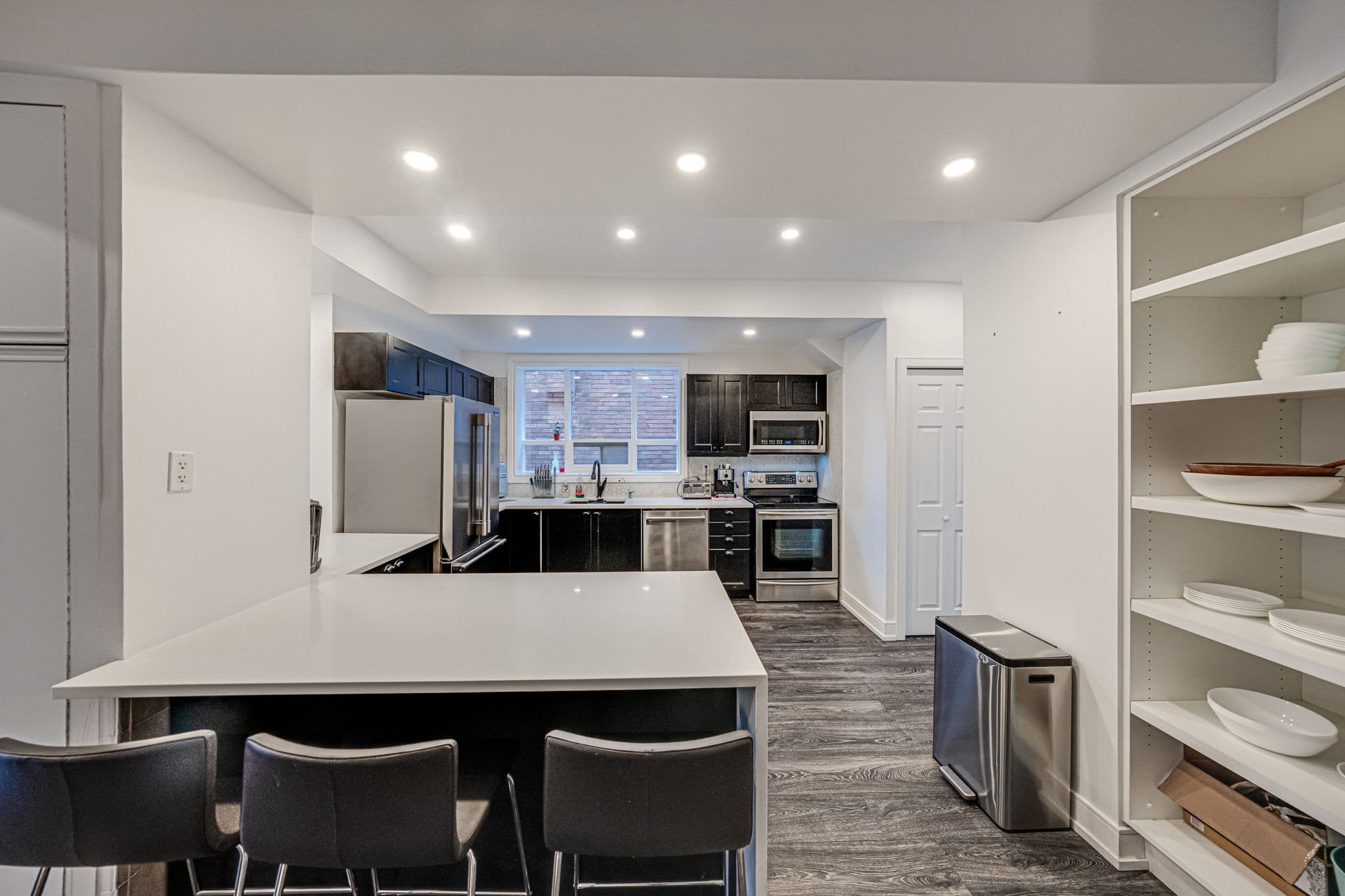 443 Symington Ave Toronto, ON M6N 2W4