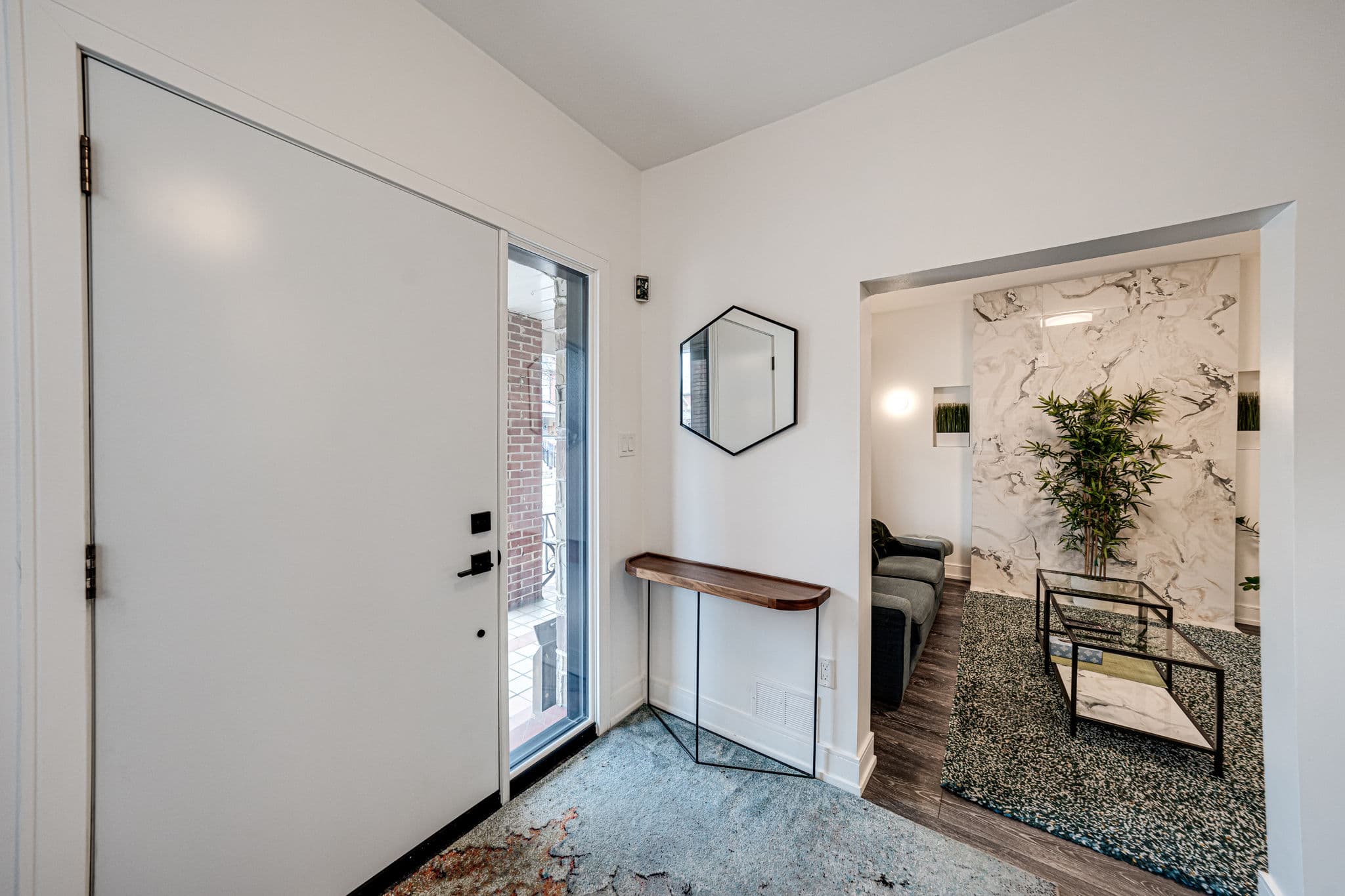 443 Symington Ave Toronto, ON M6N 2W4
