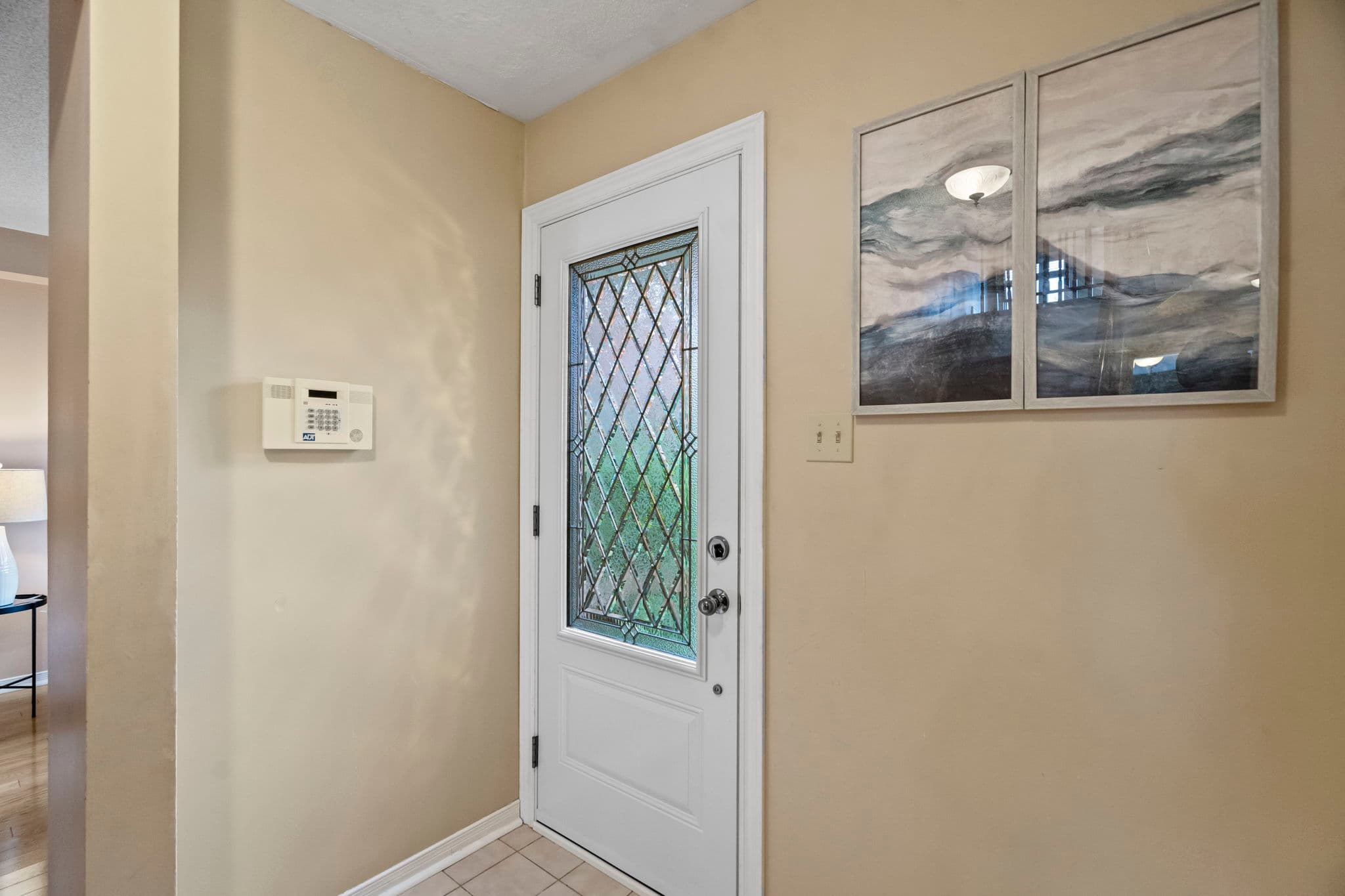 46 Buttonwood Trail Aurora, ON L4G 6N3