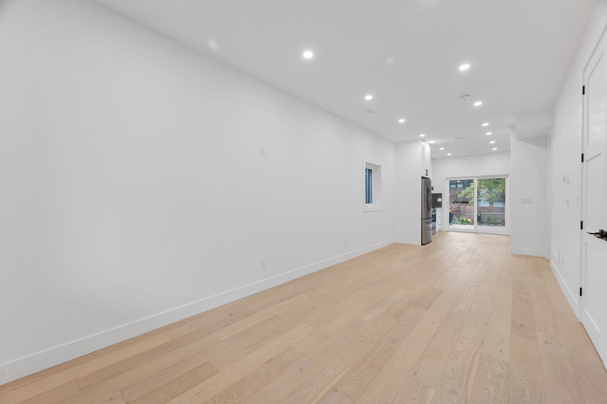 46 Byng Ave Toronto, ON M1L 3N6