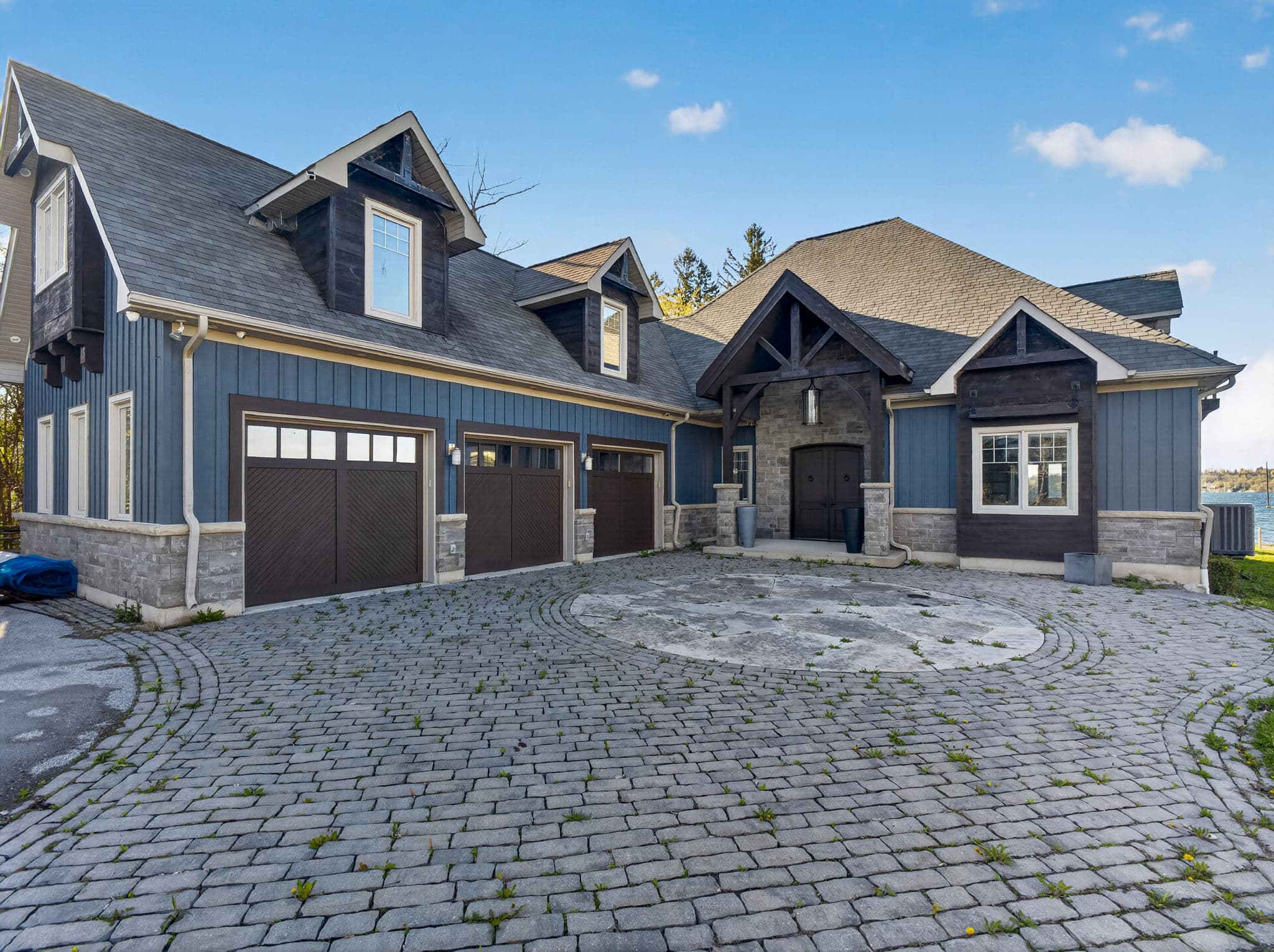 46 Gray Ln Barrie, ON L4N 7T1