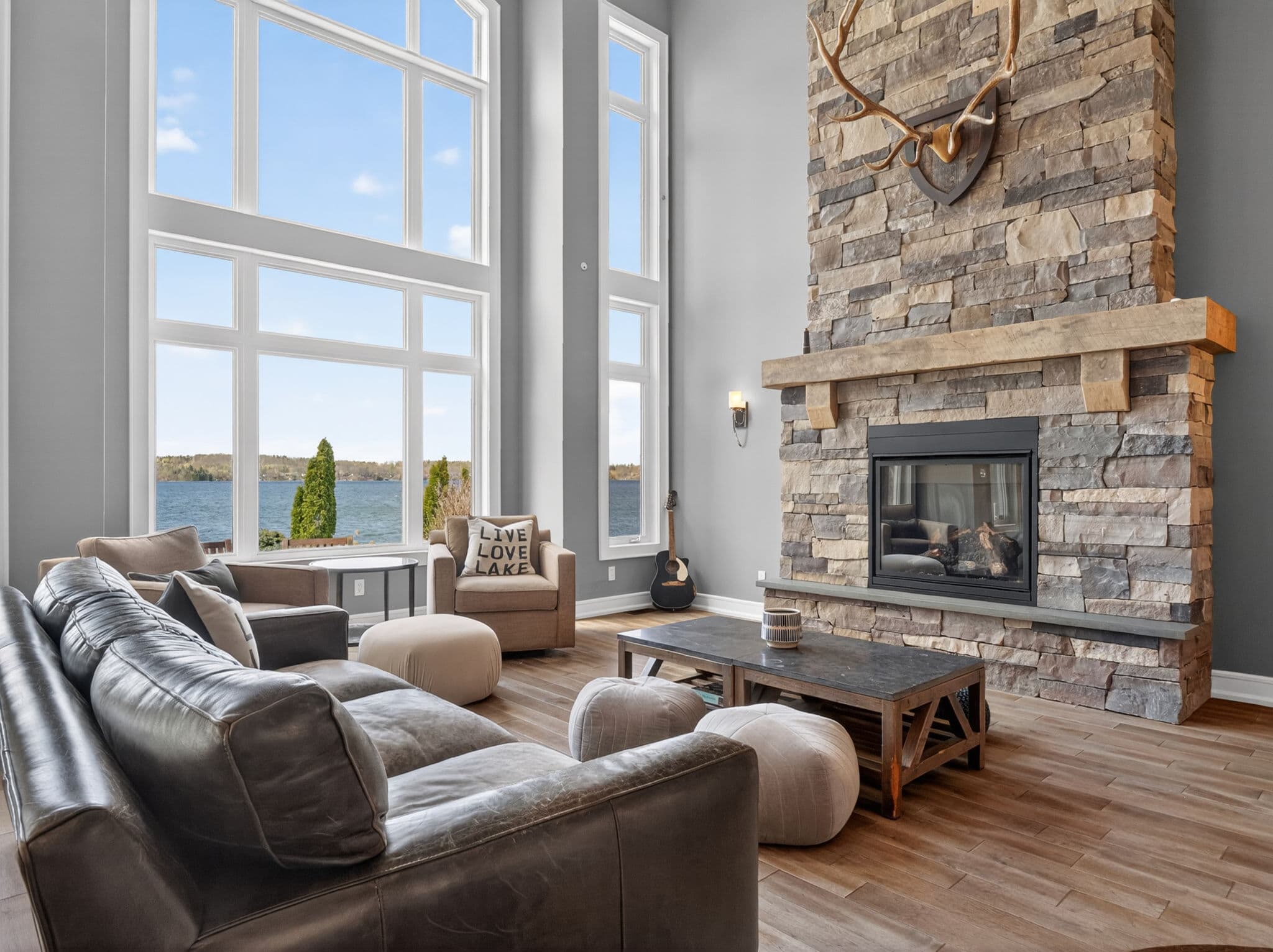 46 Gray Ln Barrie, ON L4N 7T1