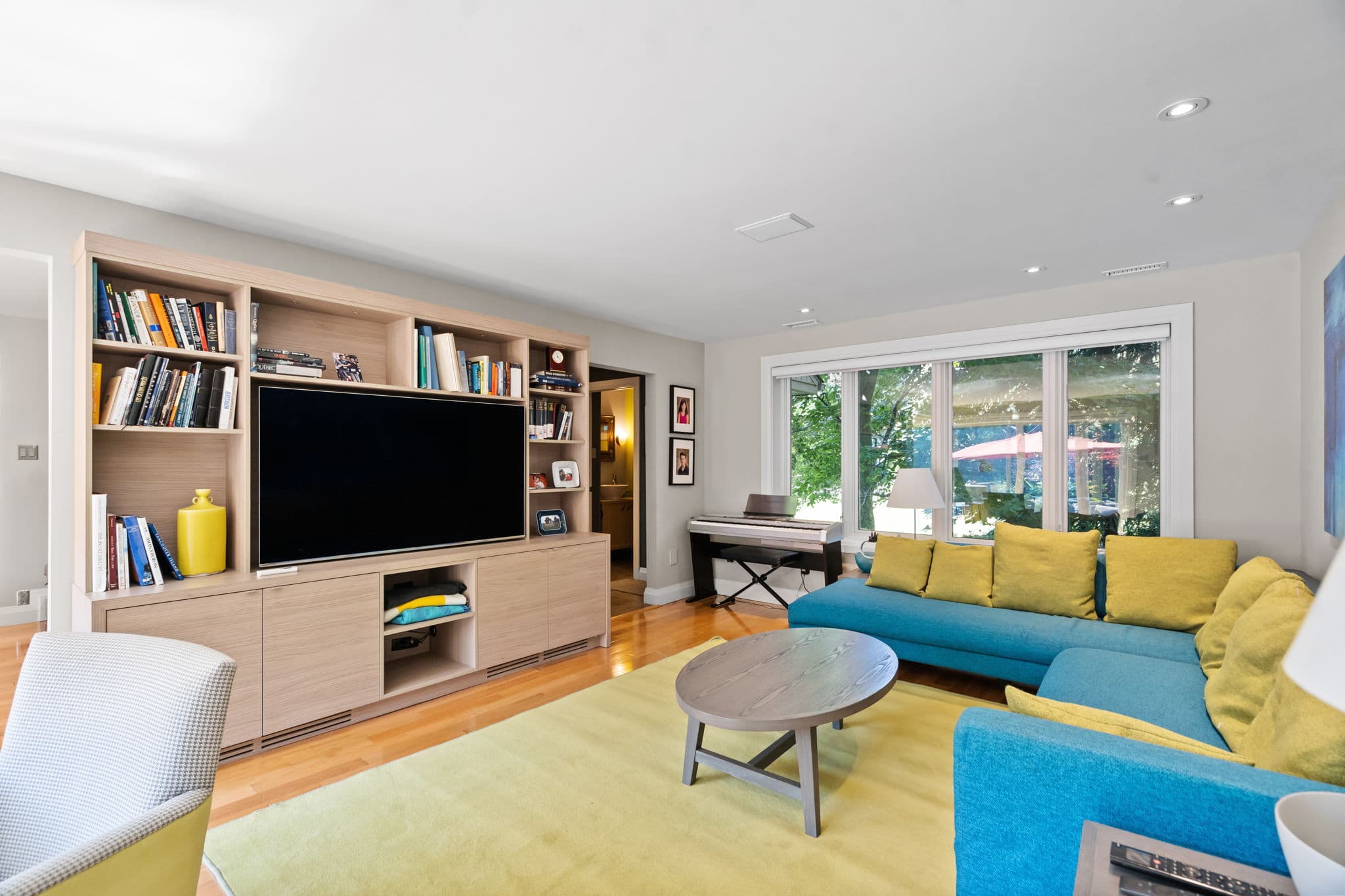 46 Sandringham Dr. Toronto, ON M5M 3G3