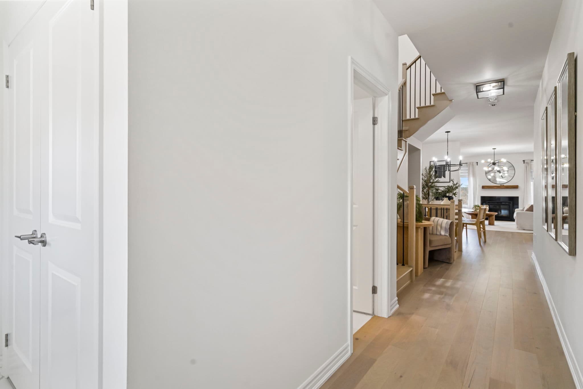 465 Thornborrow Ct Milton, ON L9T 2X5
