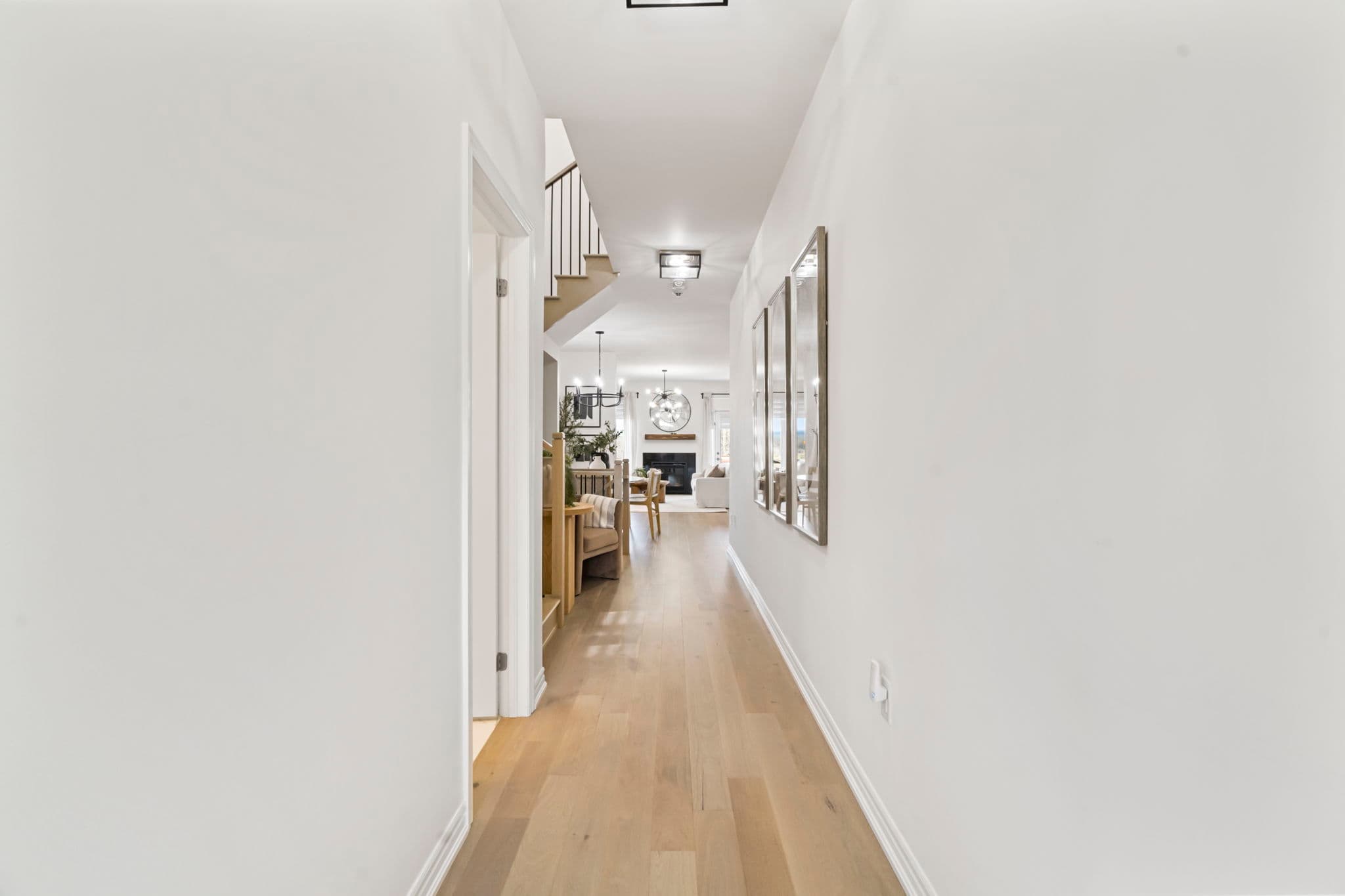 465 Thornborrow Ct Milton, ON L9T 2X5