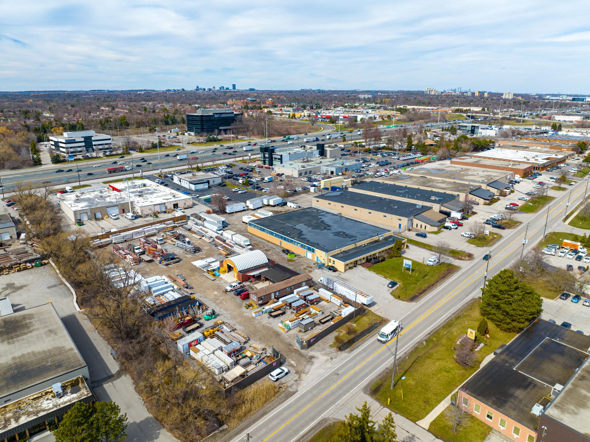 465 Wyecroft Rd Oakville, ON L6K 2H2