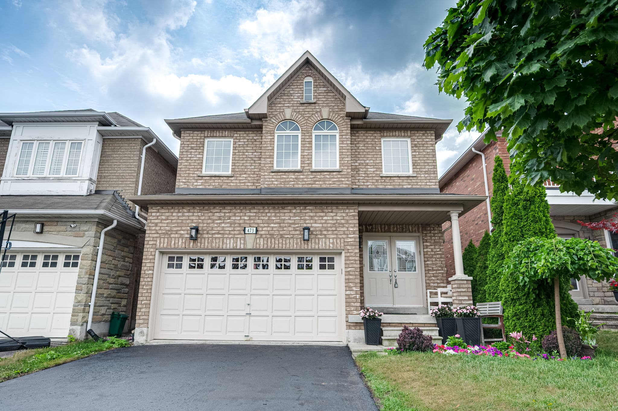 473 Apple Blossom Dr Vaughan, ON L4J 9K7