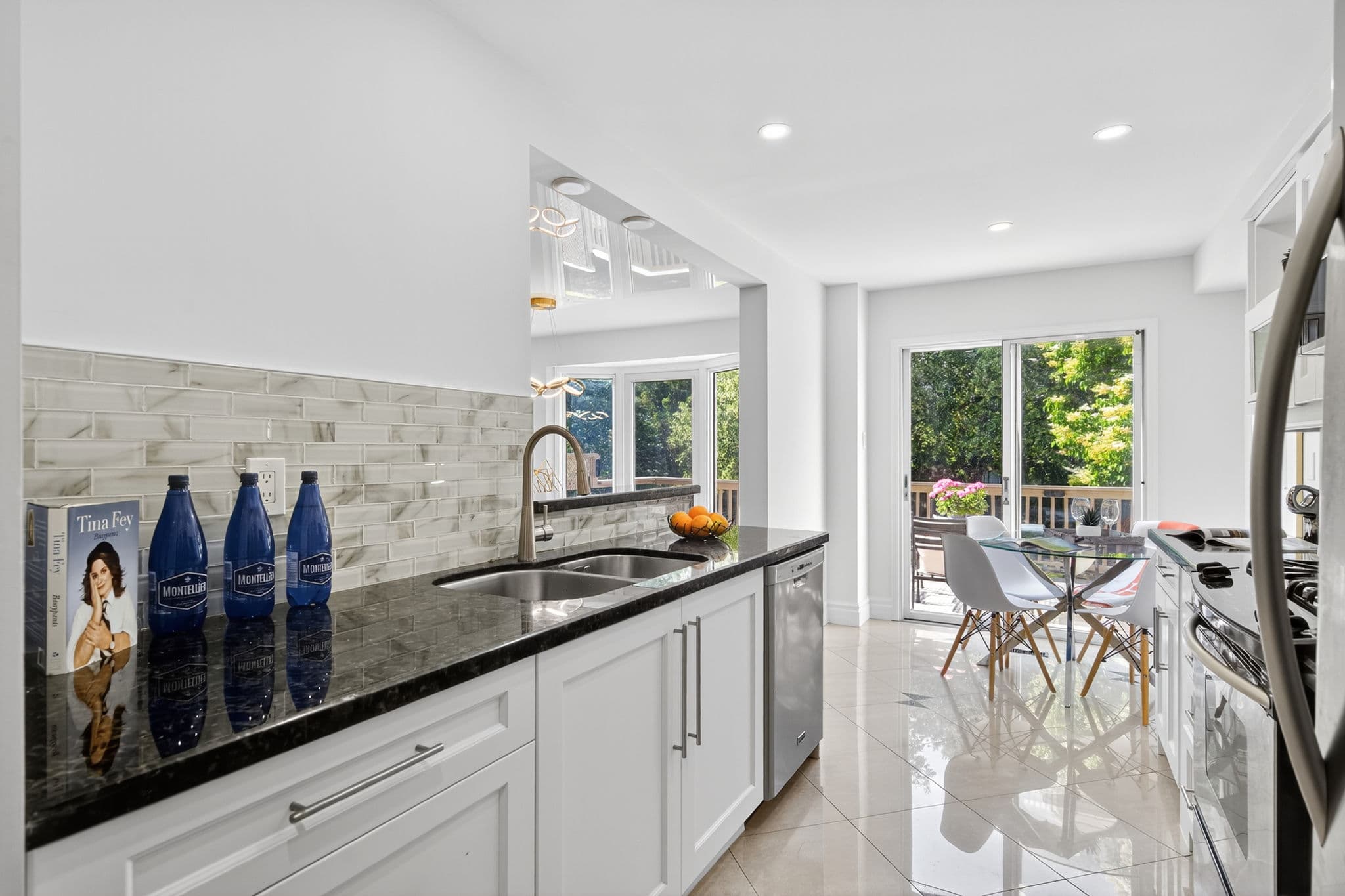 48 Beaumont Pl Vaughan, ON L4J 4X2