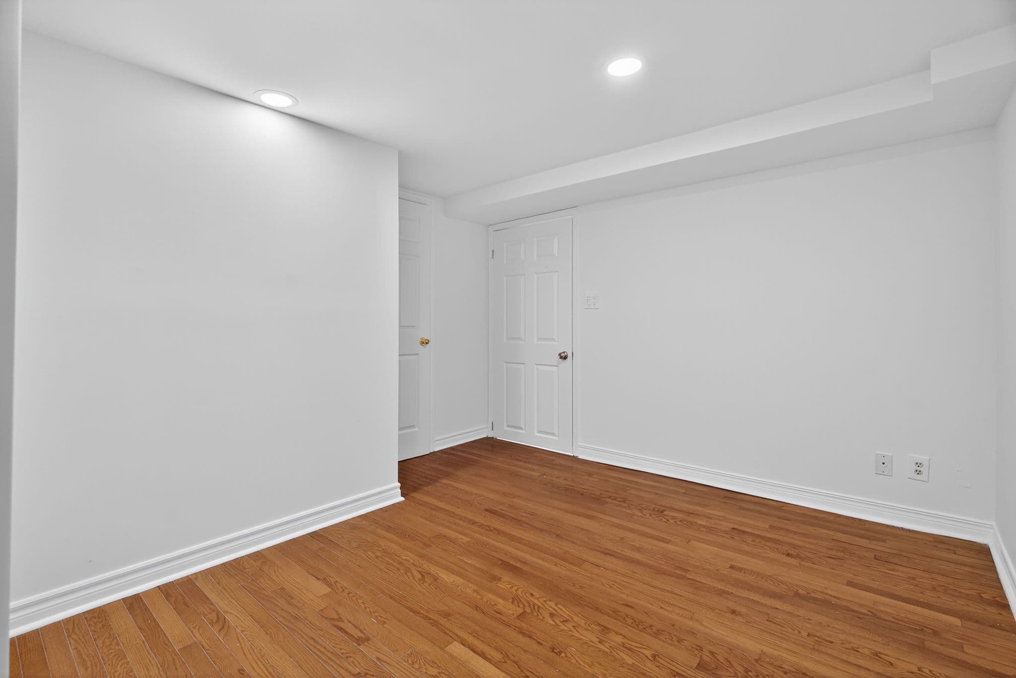 485 Spadina Rd Basement Toronto, ON M5P 2W6
