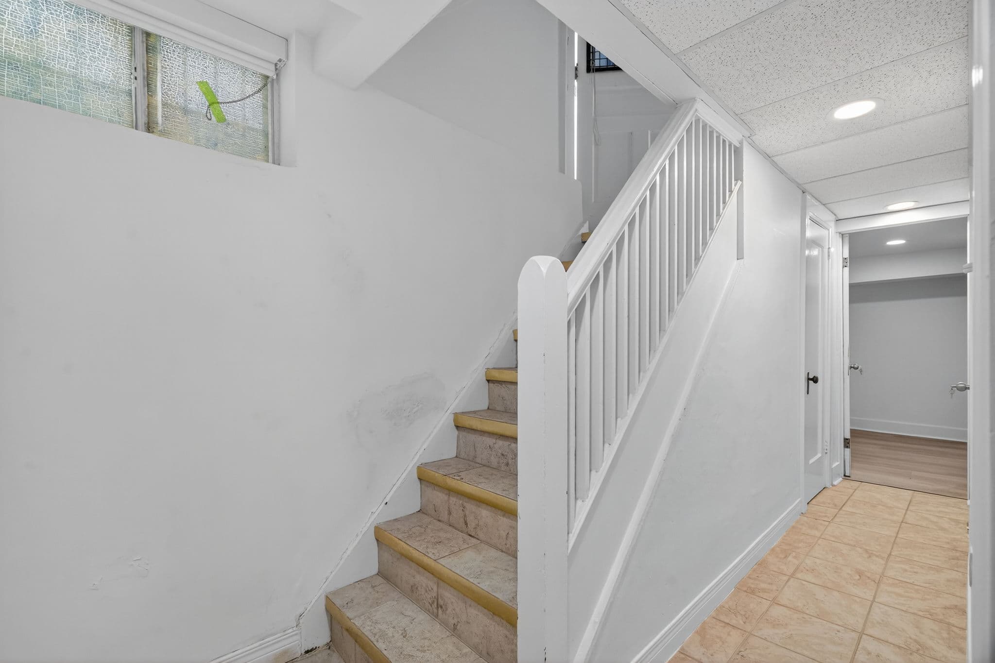 485 Spadina Rd Basement Toronto, ON M5P 2W6
