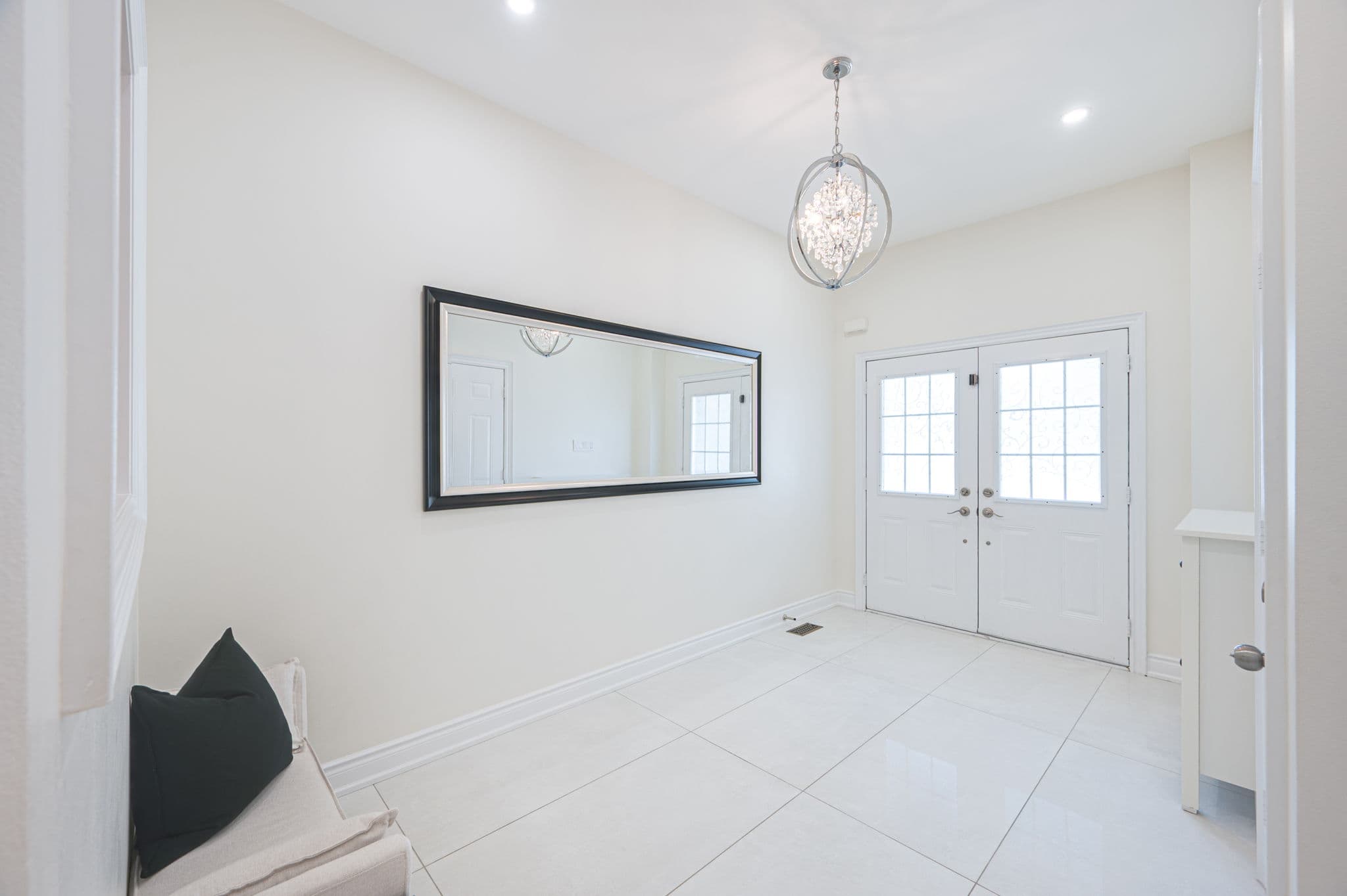 486 Apple Blossom Dr Vaughan, ON L4J 9A3