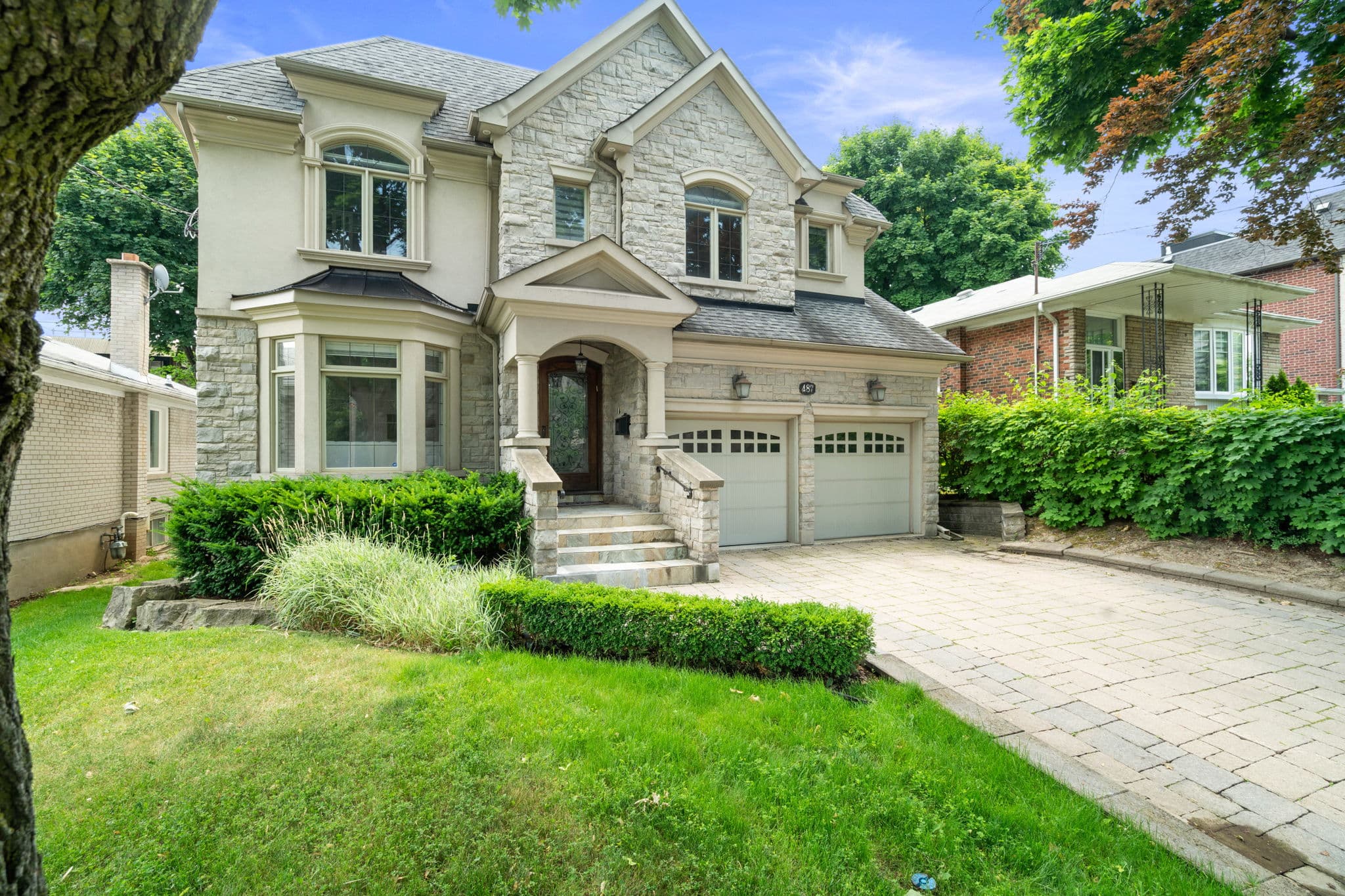 487 Glengarry Ave Toronto, ON M5M 1E9
