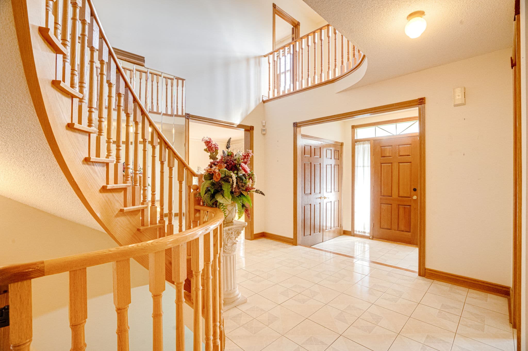 487 Palmer Ave Richmond Hill, ON L4B 3B9
