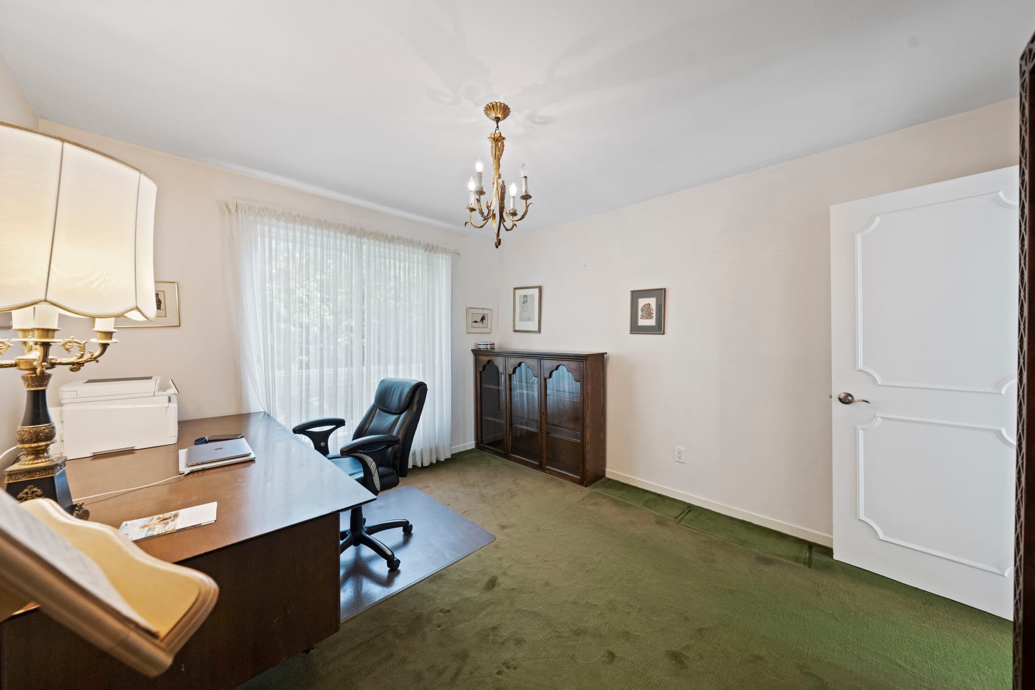 49 Abbeywood Trail Toronto, ON M3B 3B4