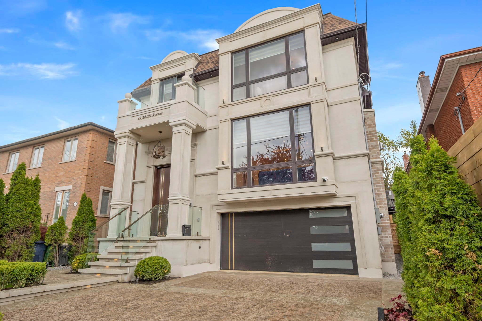 49 Abitibi Ave Toronto, ON M2M 2V3