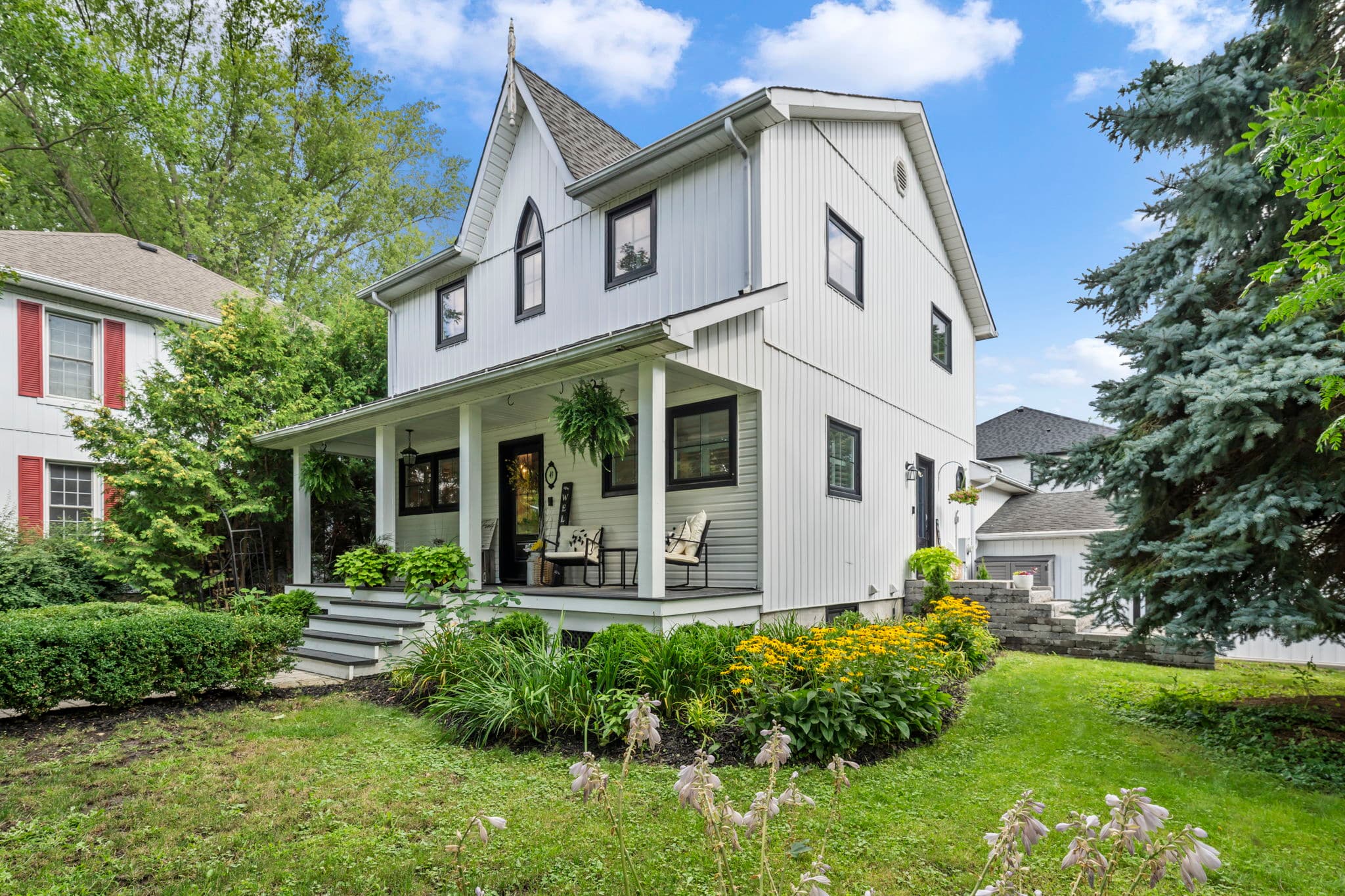 49 Cassels Rd E Whitby, ON L1M 1A4