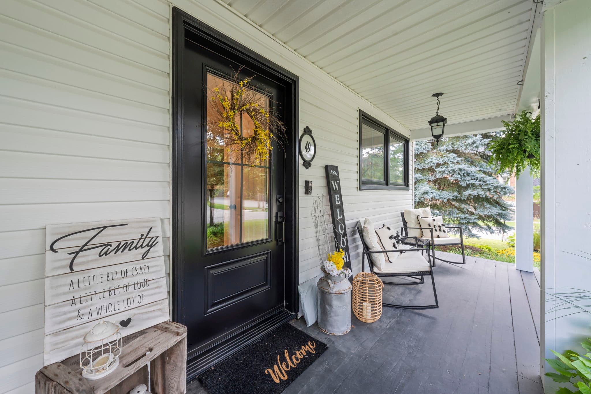 49 Cassels Rd E Whitby, ON L1M 1A4