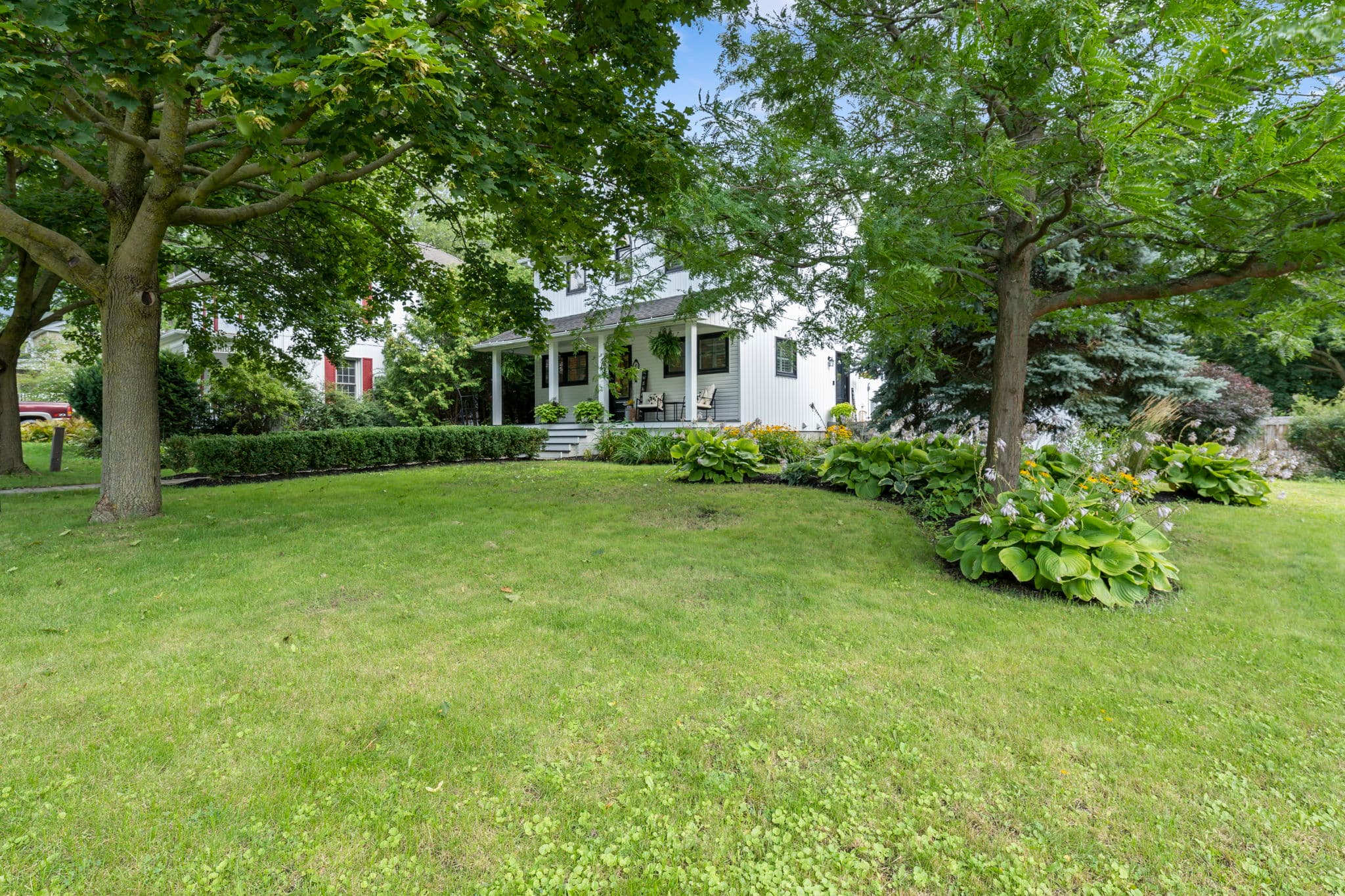 49 Cassels Rd E Whitby, ON L1M 1A4