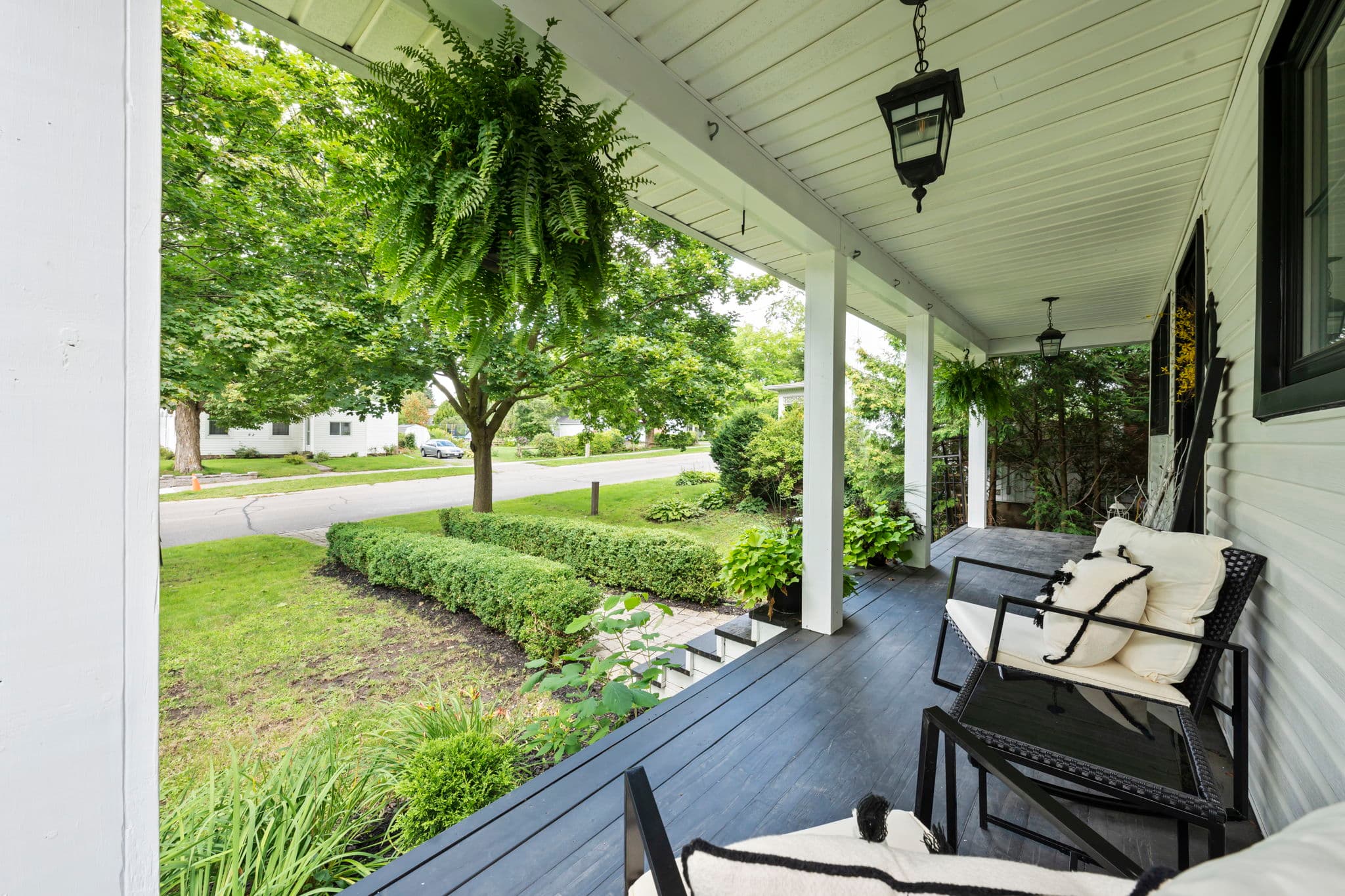 49 Cassels Rd E Whitby, ON L1M 1A4