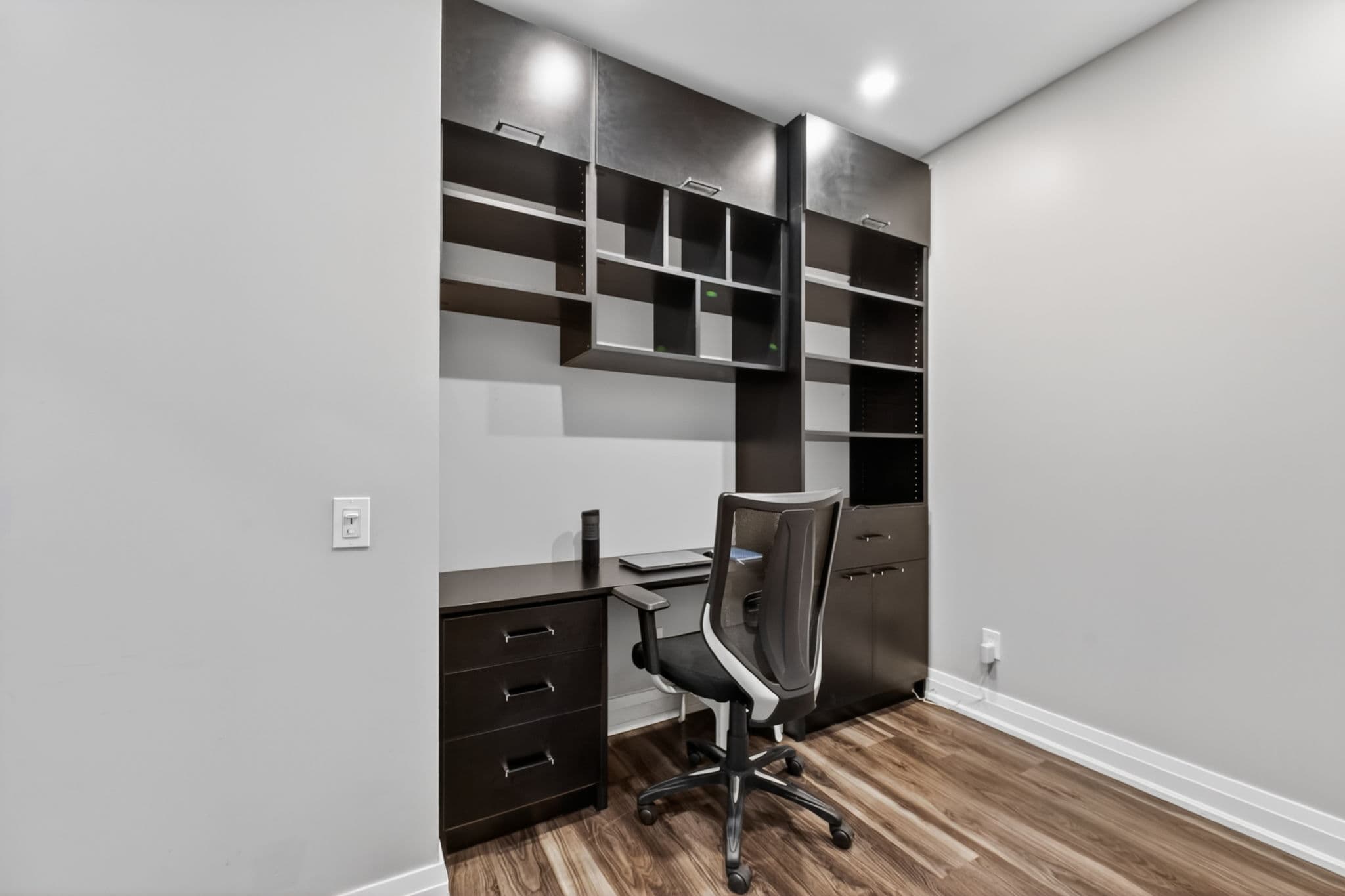 5 Marine Parade Dr Unit 411 Toronto, ON M8V 4B4