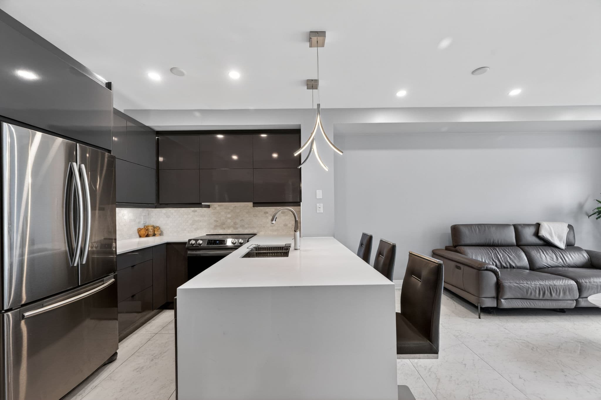 5 Marine Parade Dr Unit 411 Toronto, ON M8V 4B4