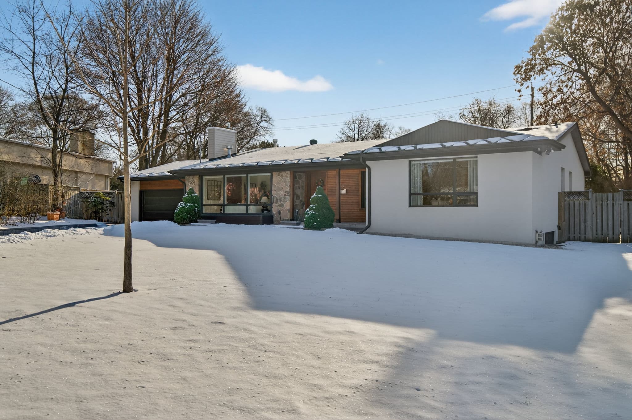 5 Sulgrave Crescent Toronto, ON M2L 1W5