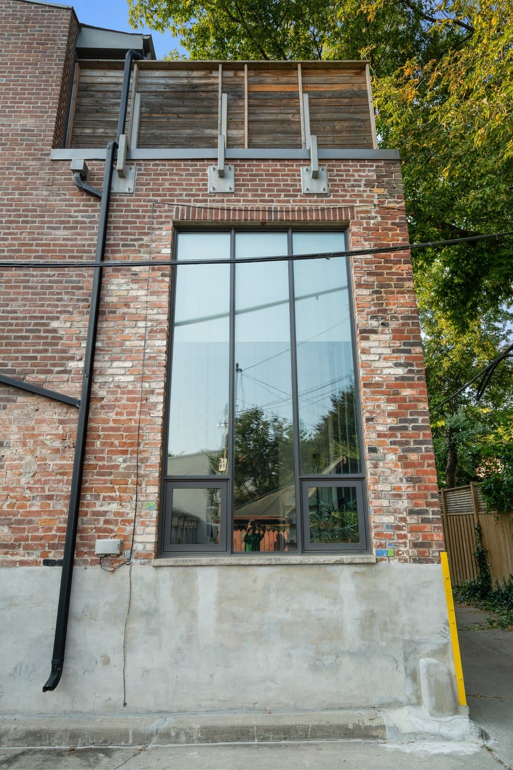 50 Bartlett Ave Unit 16 Toronto, ON M6H 3E6
