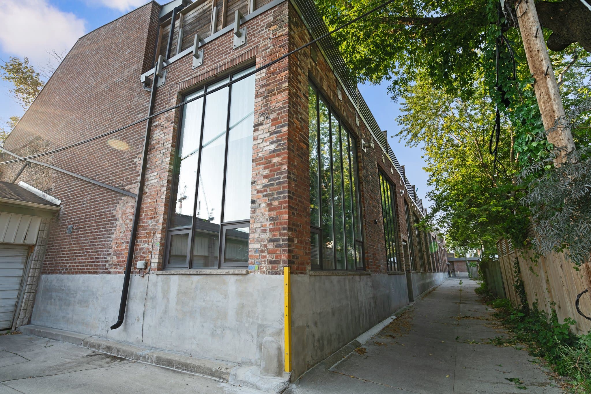 50 Bartlett Ave Unit 16 Toronto, ON M6H 3E6