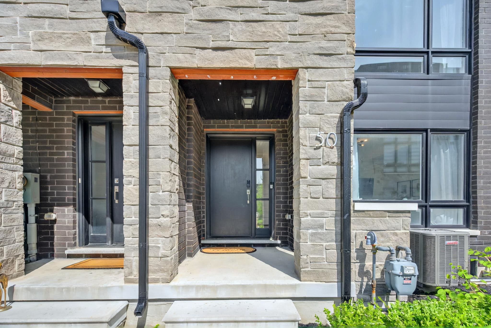 50 Carpaccio Ave Vaughan, ON L4H 4R5