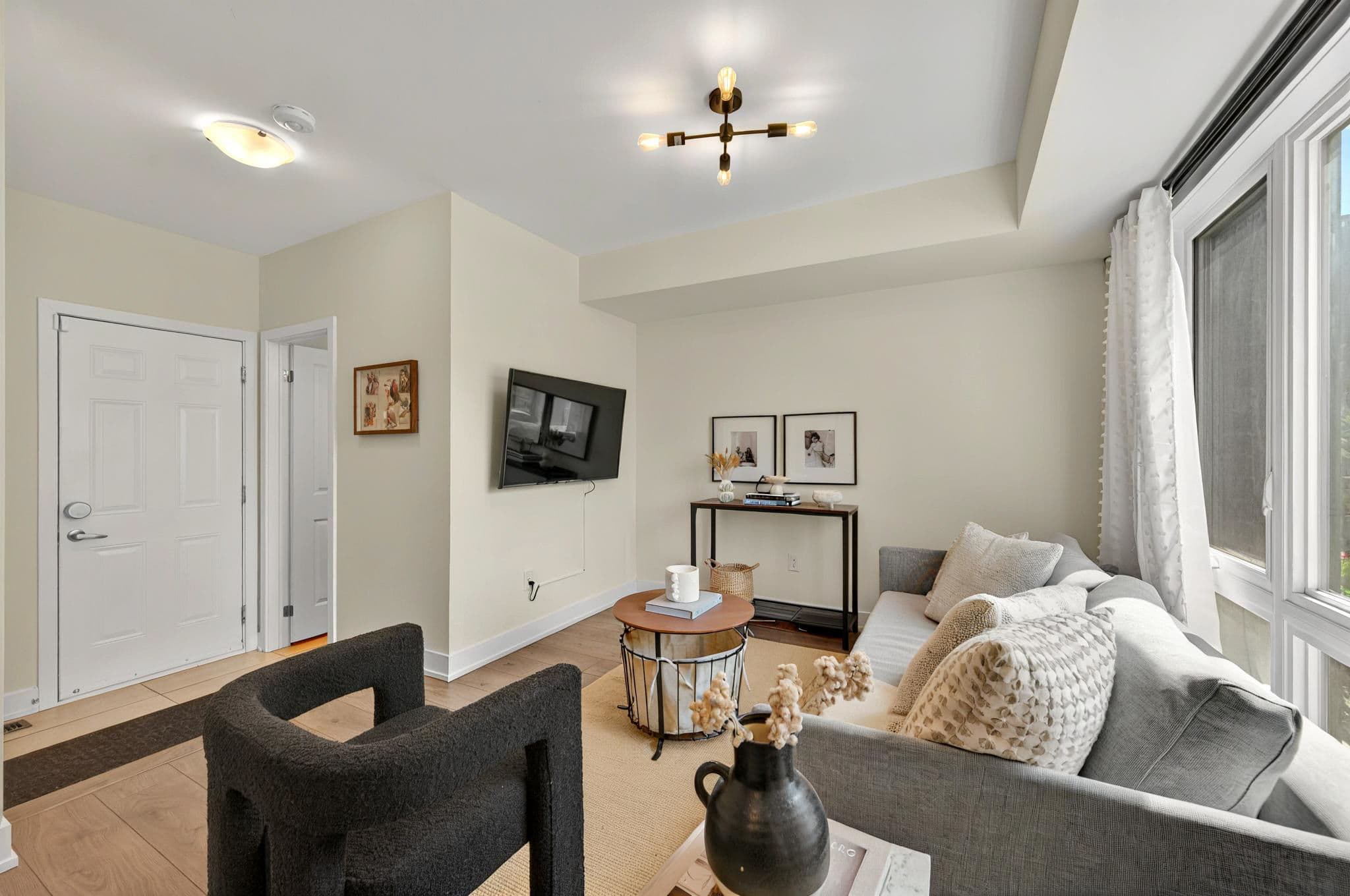 50 Carpaccio Ave Vaughan, ON L4H 4R5