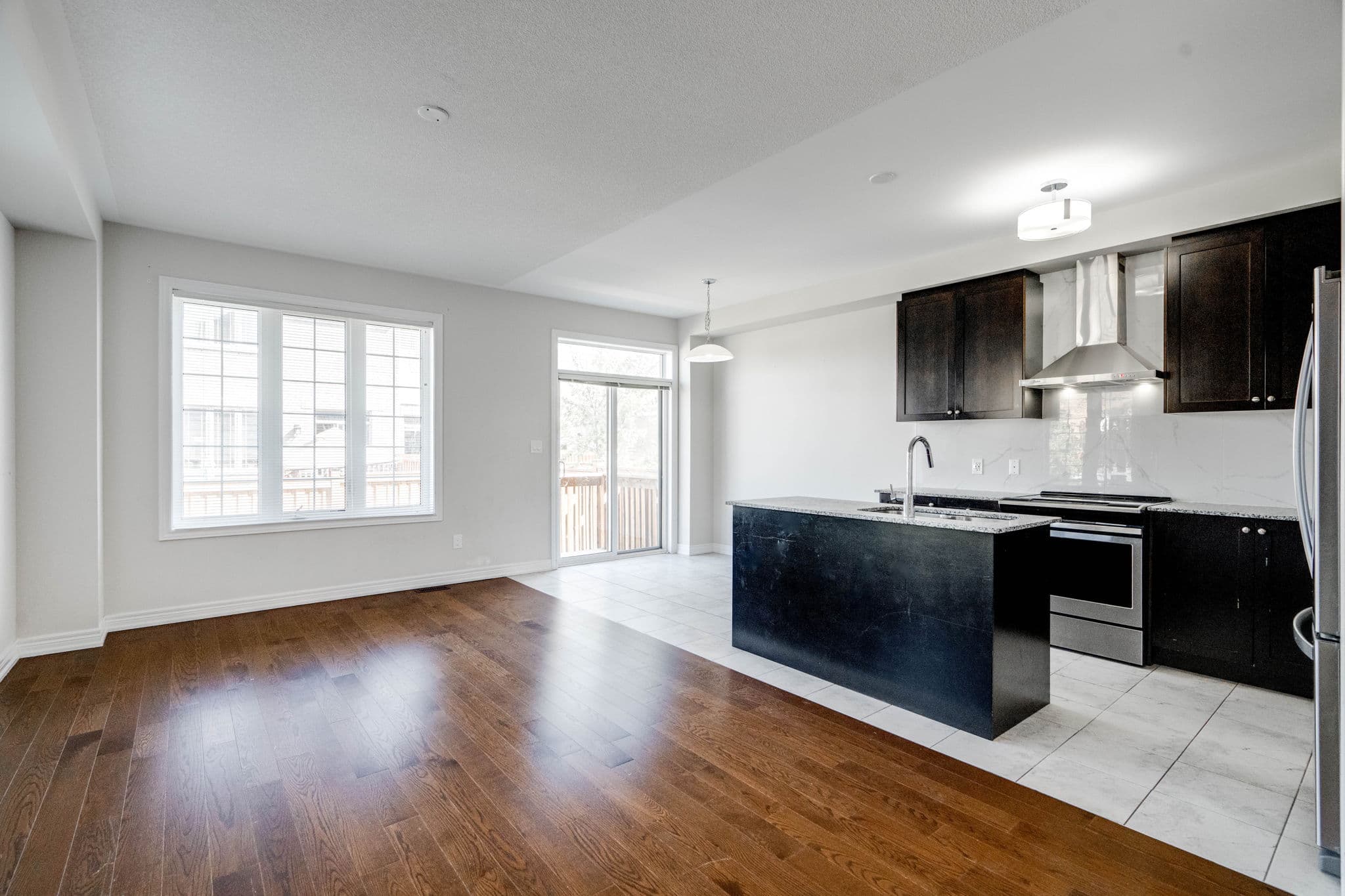 50 Clifford Cres New Tecumseth, ON L0G 1W0