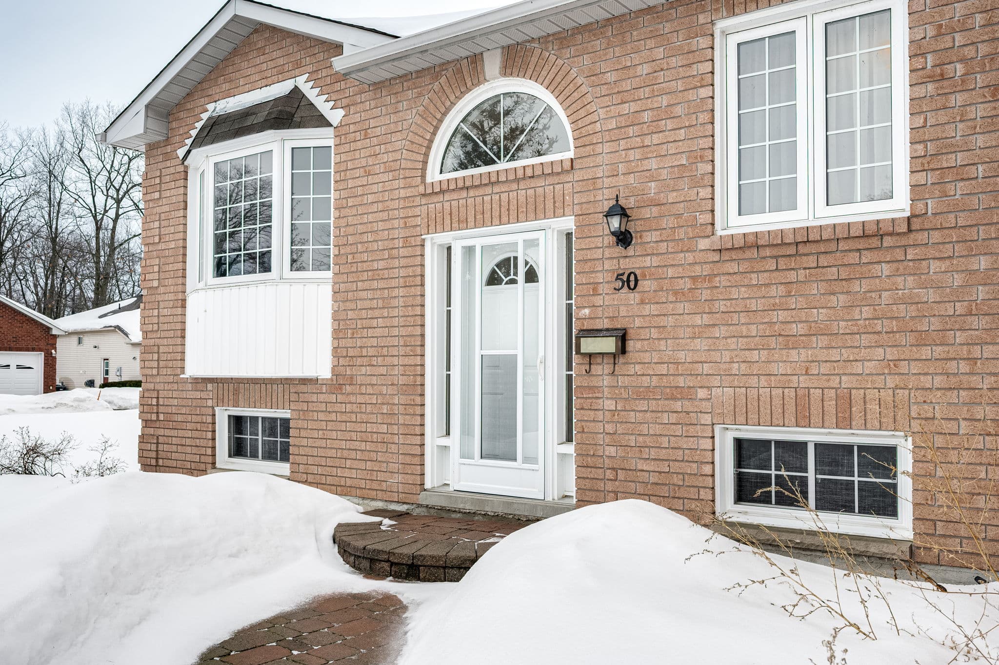 50 Evergreen Crescent Wasaga Beach, ON L9Z 1B7