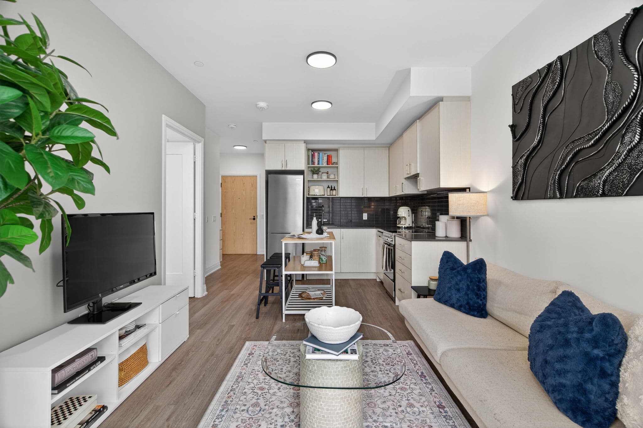 50 George Butchart Dr 106 Toronto, ON M3K 0C9