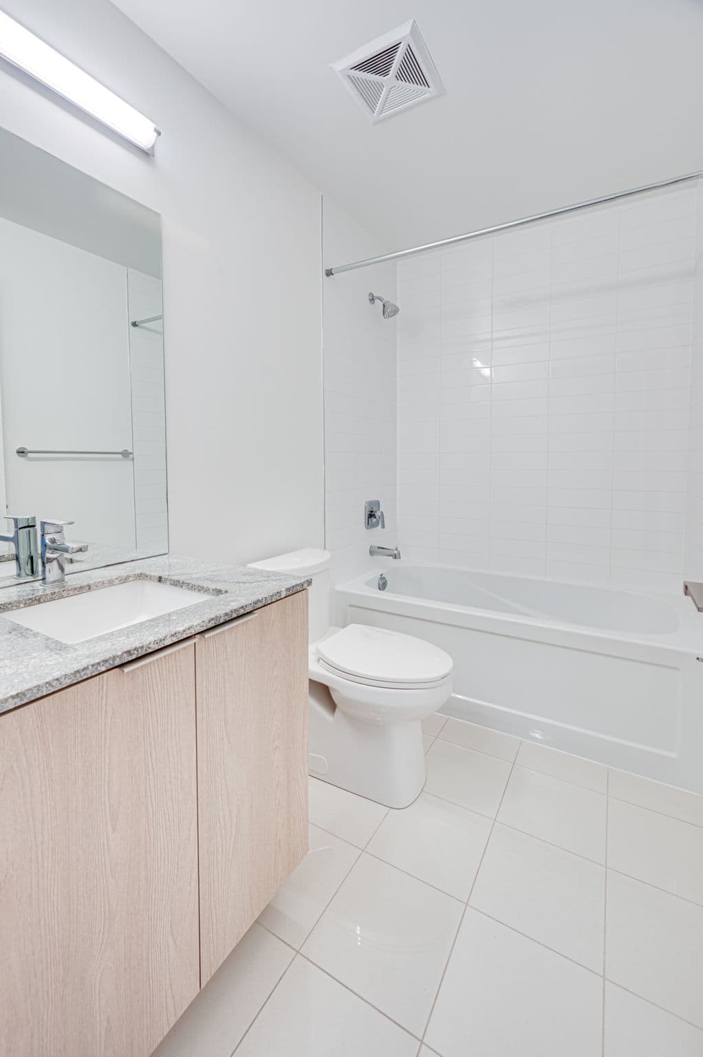 50 Ordnance St Unit 1508 Toronto, ON M6K 0C9