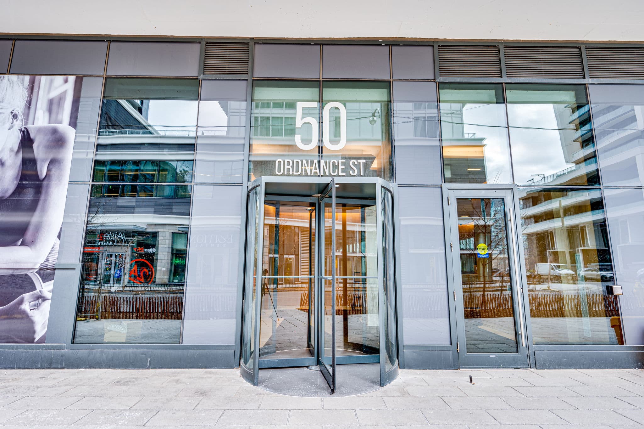 50 Ordnance St Unit 1508 Toronto, ON M6K 0C9