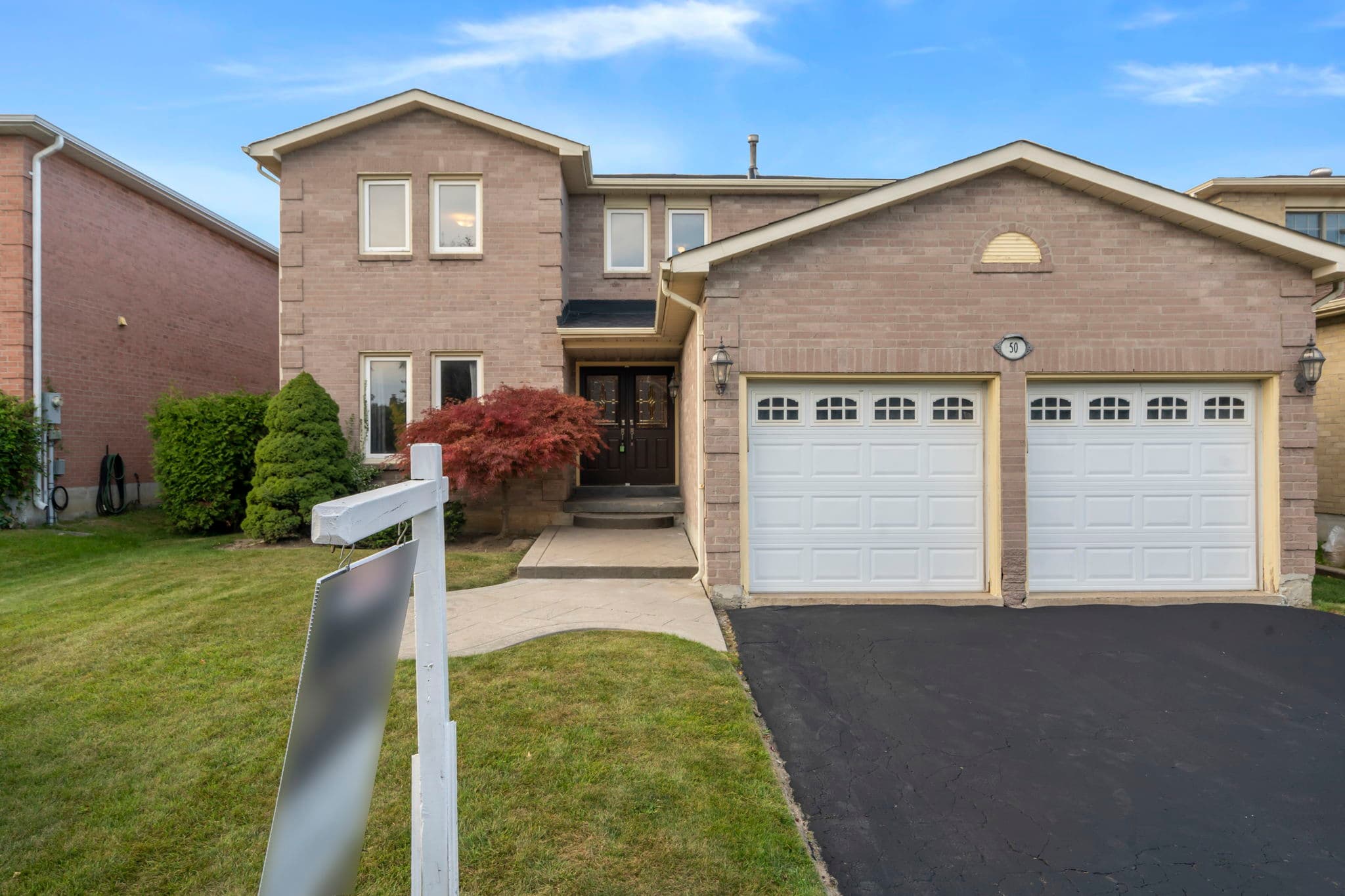 50 Pickett Crescent Richmond Hill, ON L4C 9L3