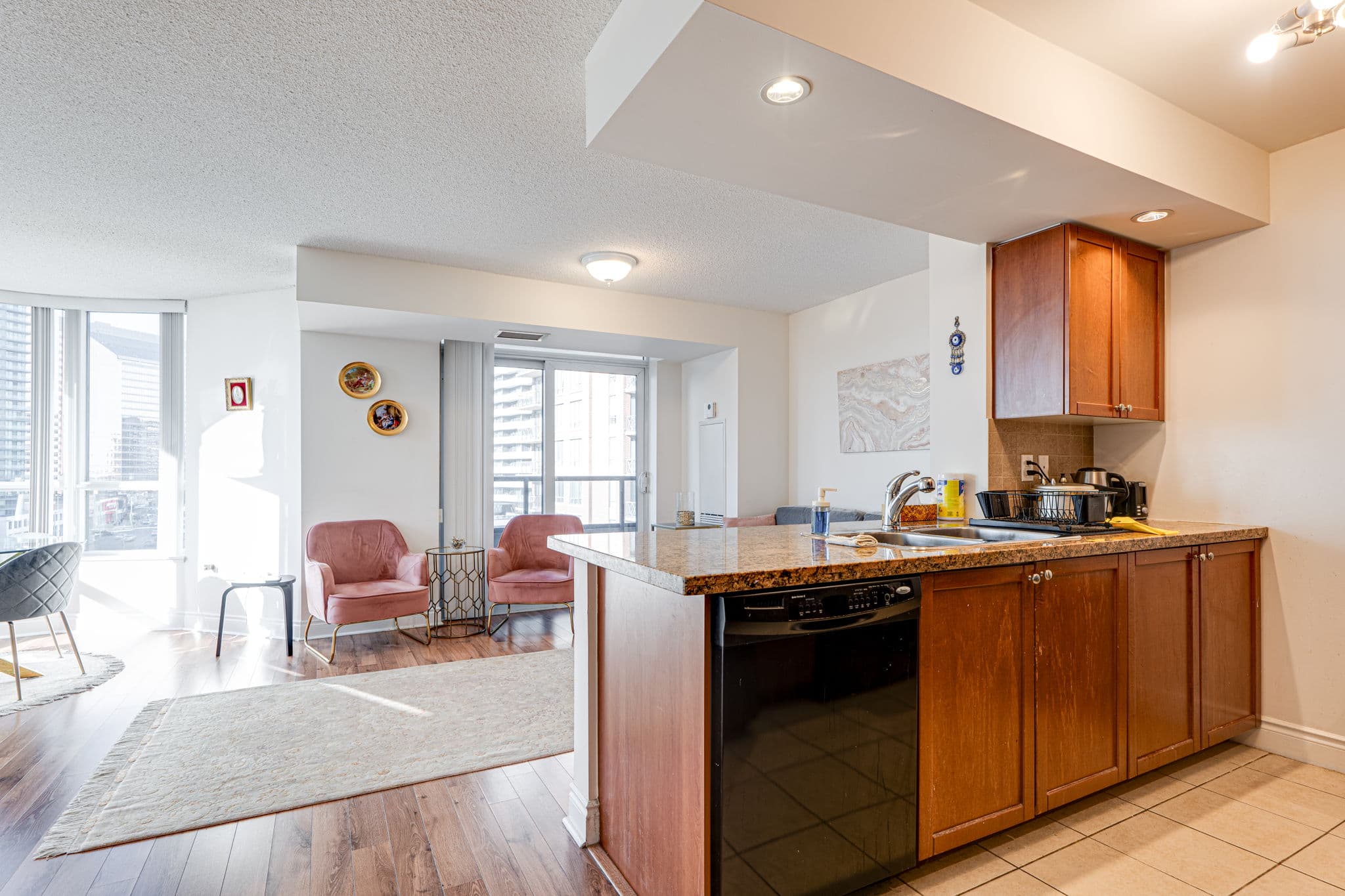 500 Doris ave Unit 819 North York, ON M2N0C1