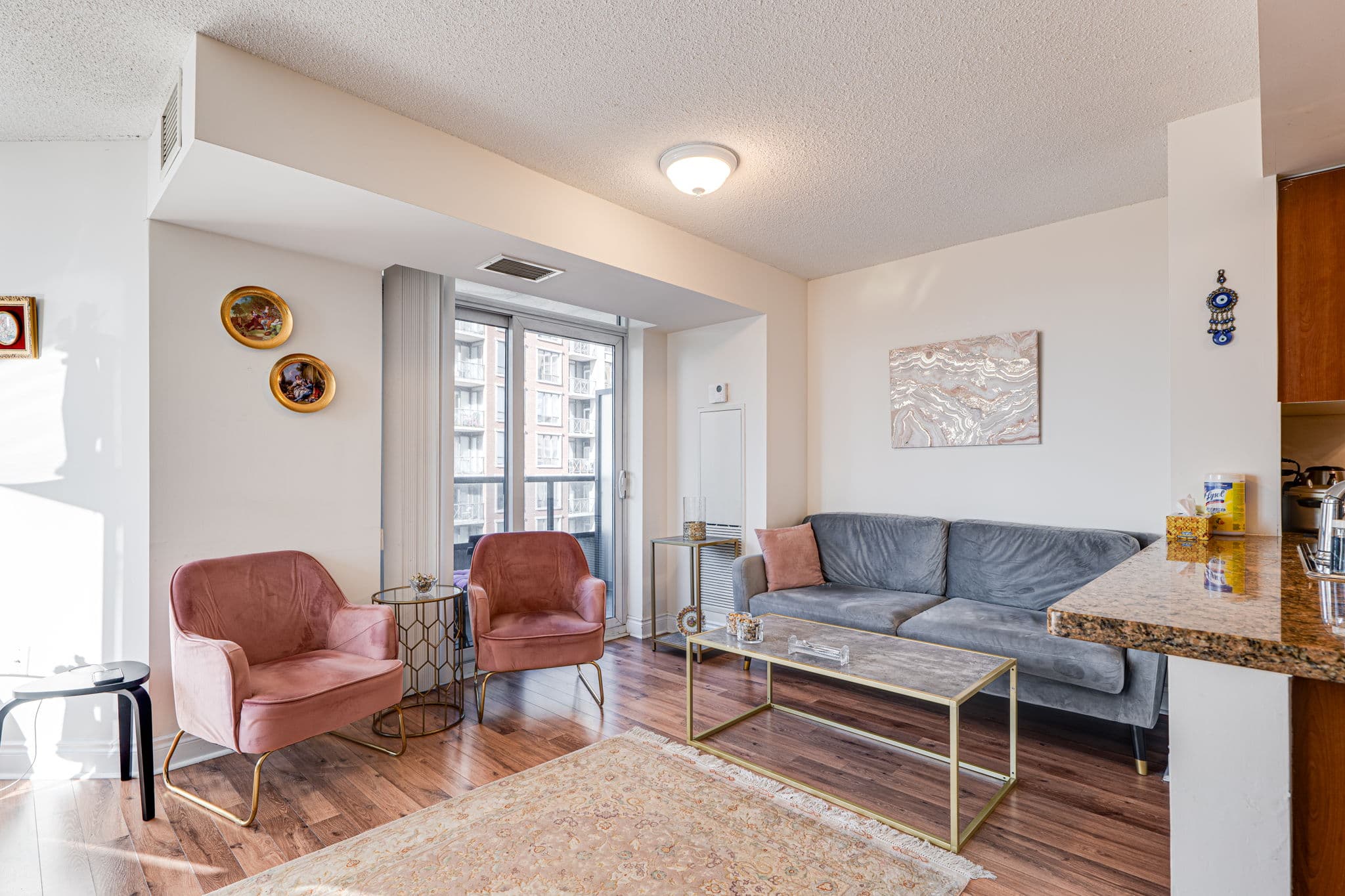500 Doris ave Unit 819 North York, ON M2N0C1