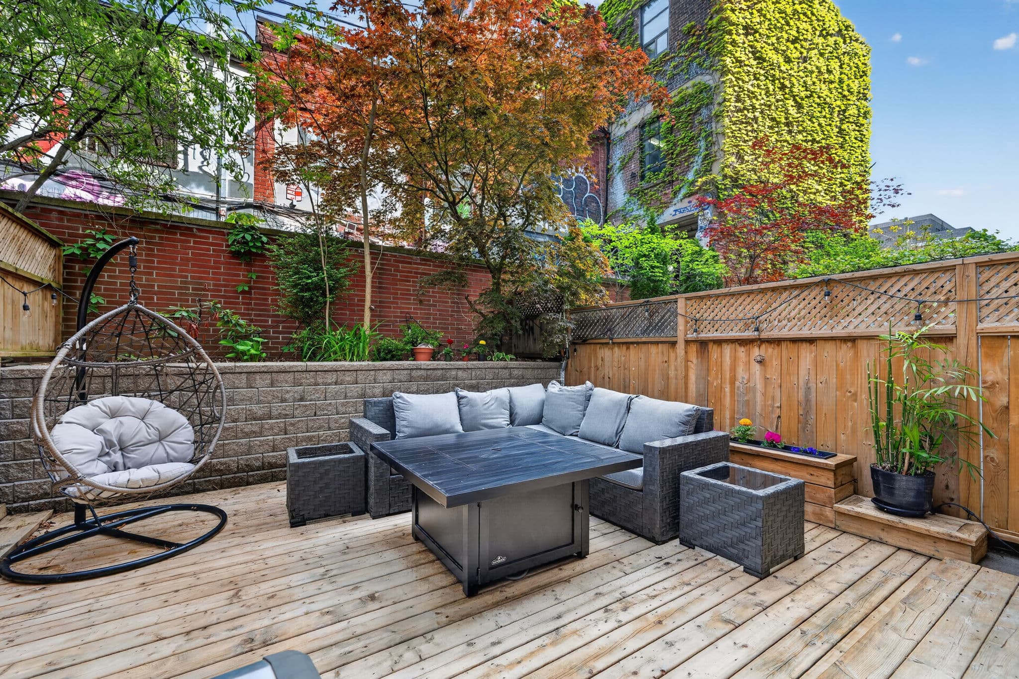 500 Richmond St W 115 Toronto, ON M5V 3N4
