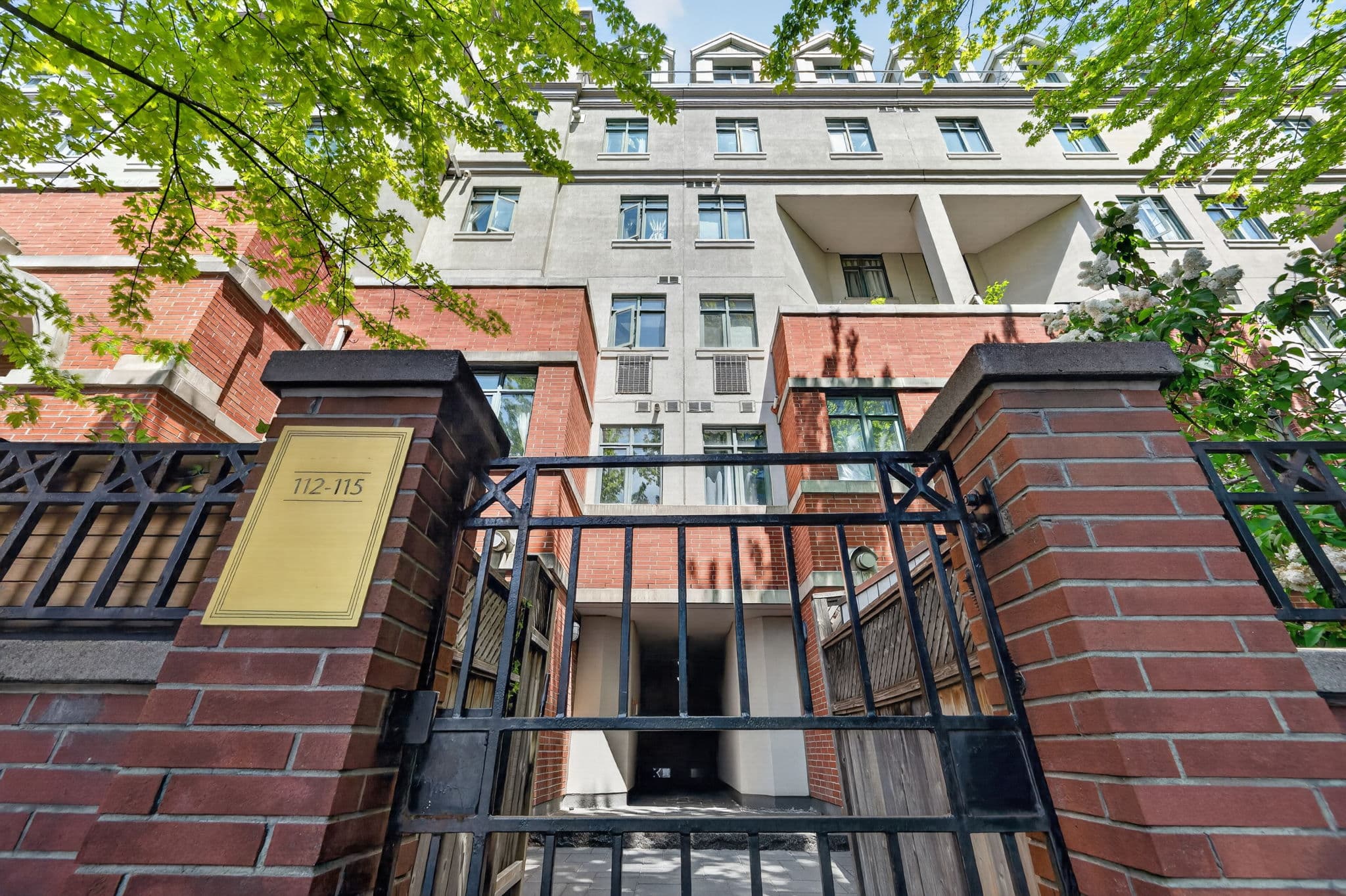 500 Richmond St W 115 Toronto, ON M5V 3N4