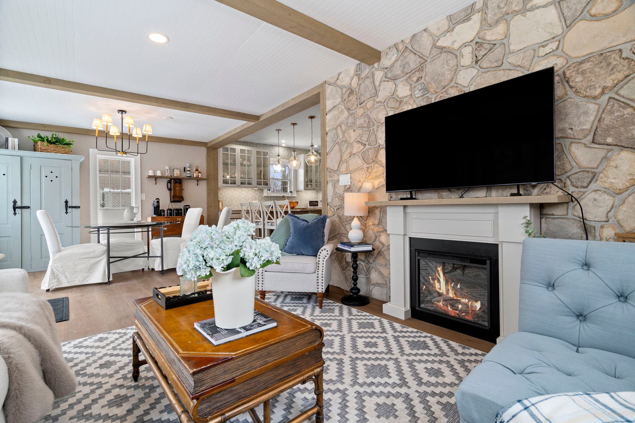 506 Mississagua St Niagara-on-the-Lake, ON L0S 1J0