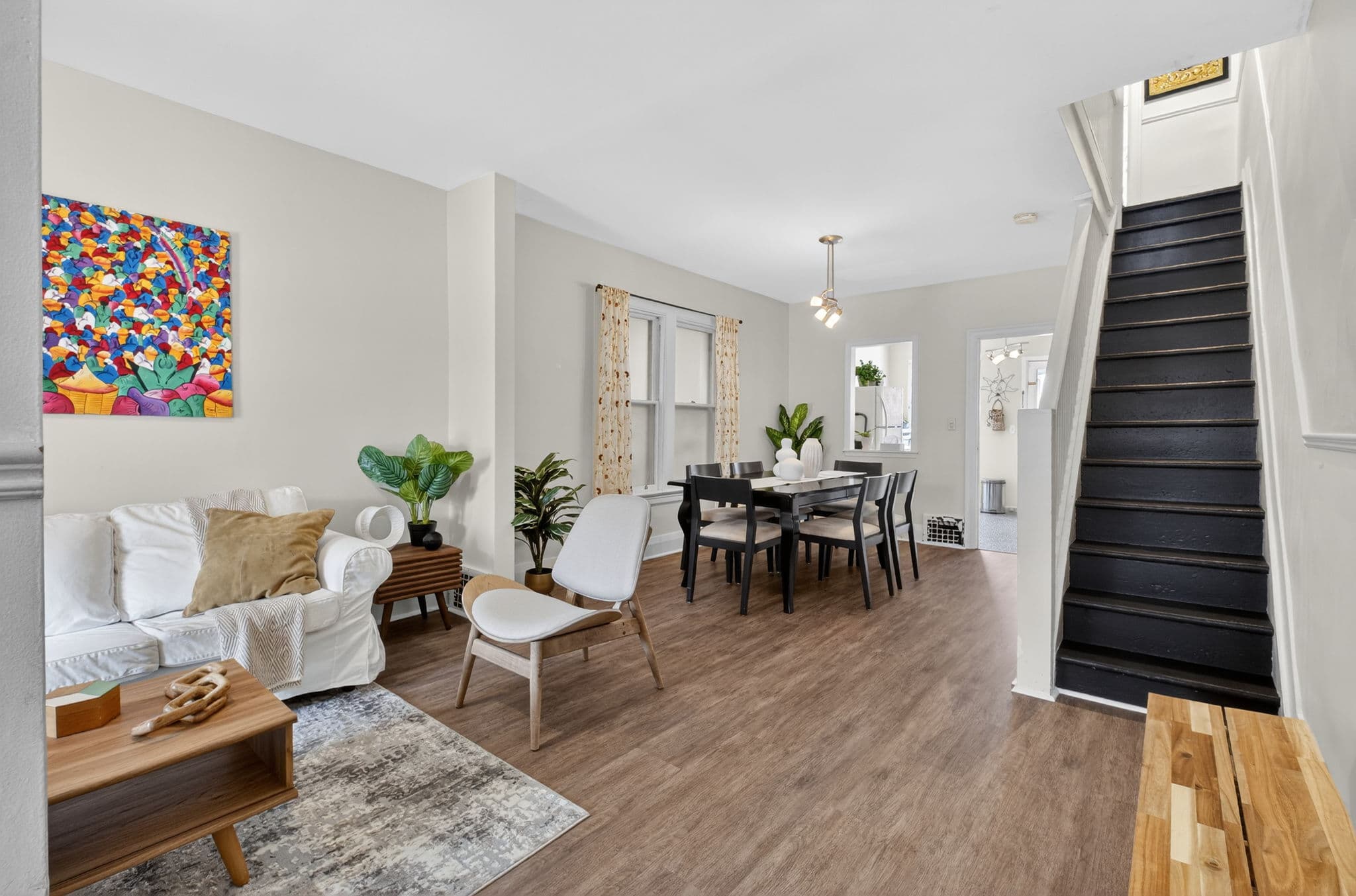 51 Bastedo Ave Toronto, ON M4C 3M8