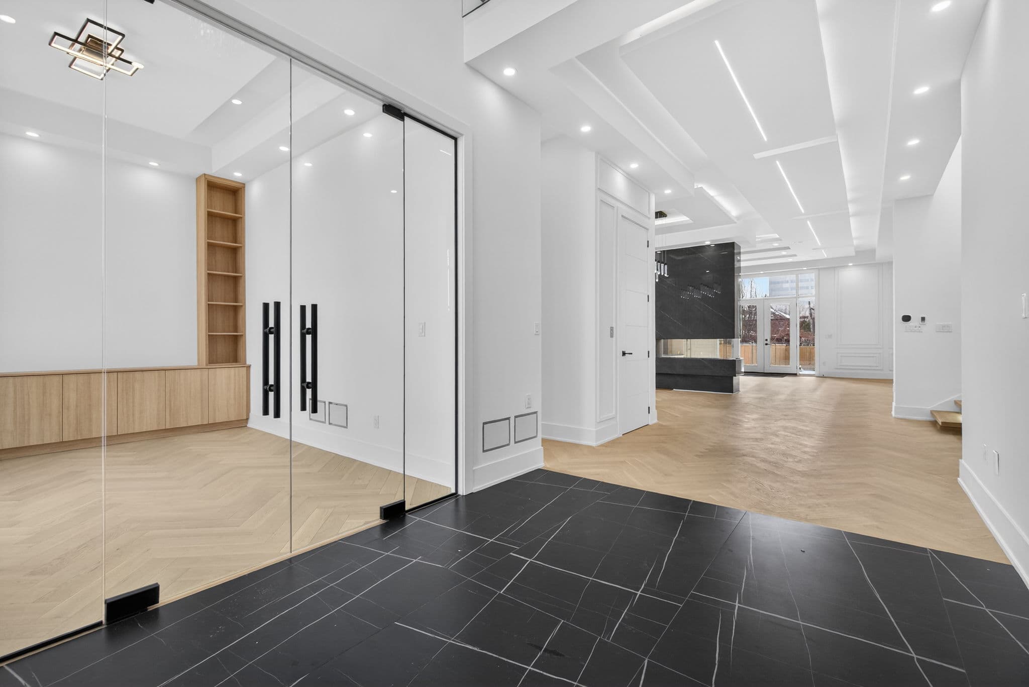 53 Celt Ave Toronto, ON M6A 1H2