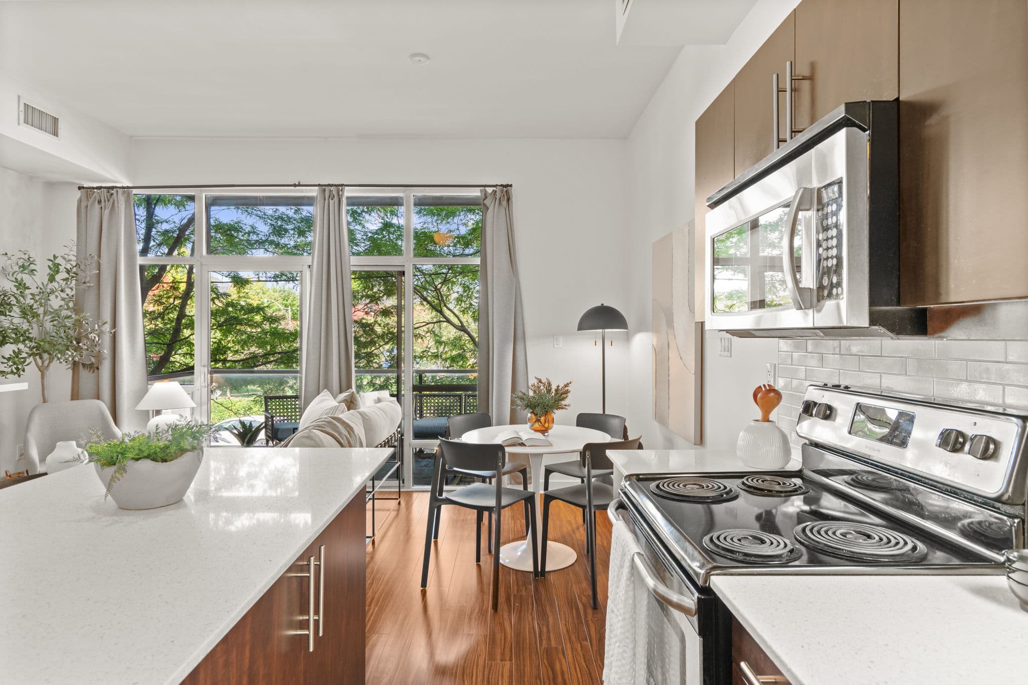 53 Colgate Ave Unit 201 Toronto, ON M4M