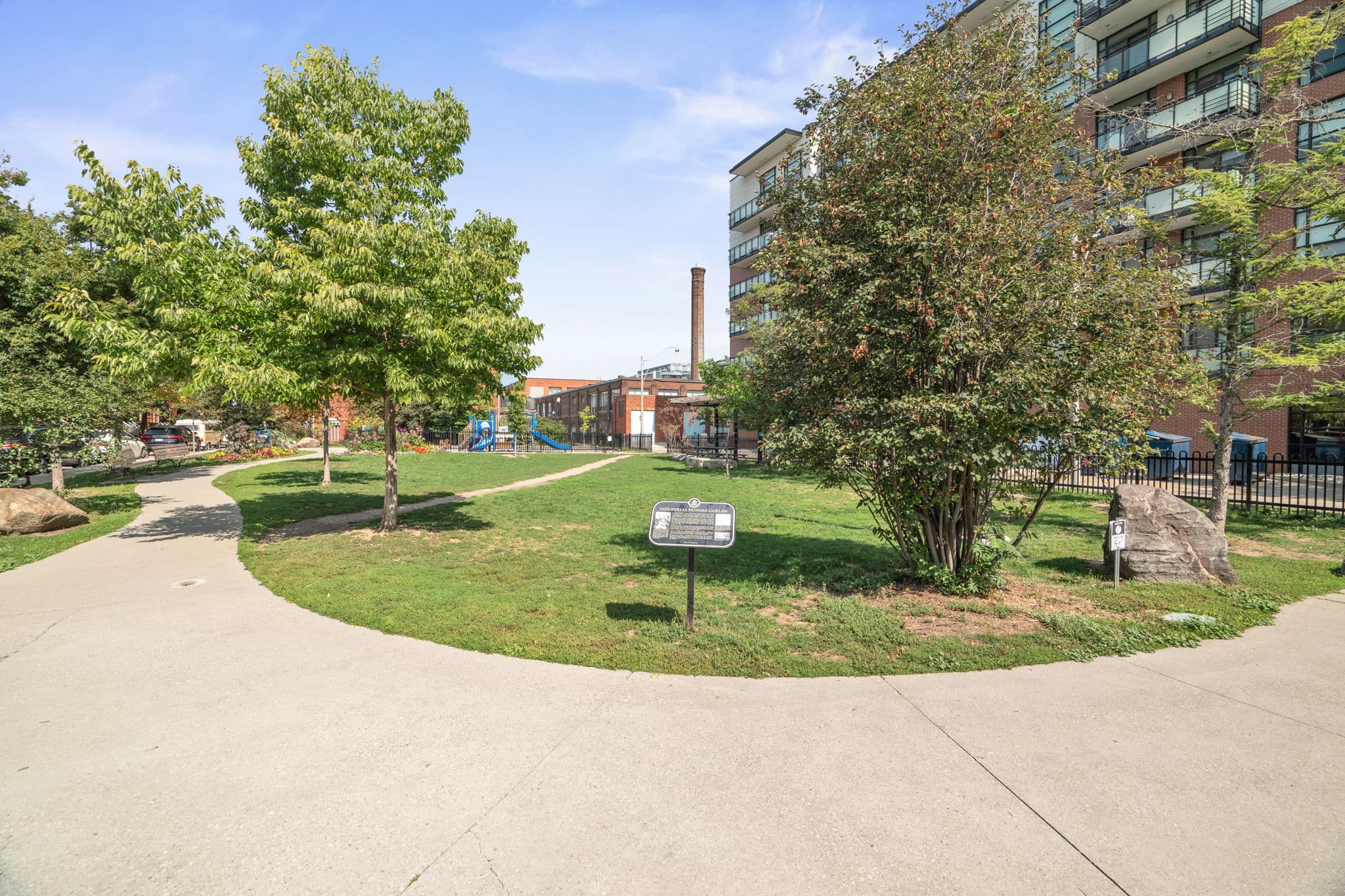 53 Colgate Ave Unit 201 Toronto, ON M4M