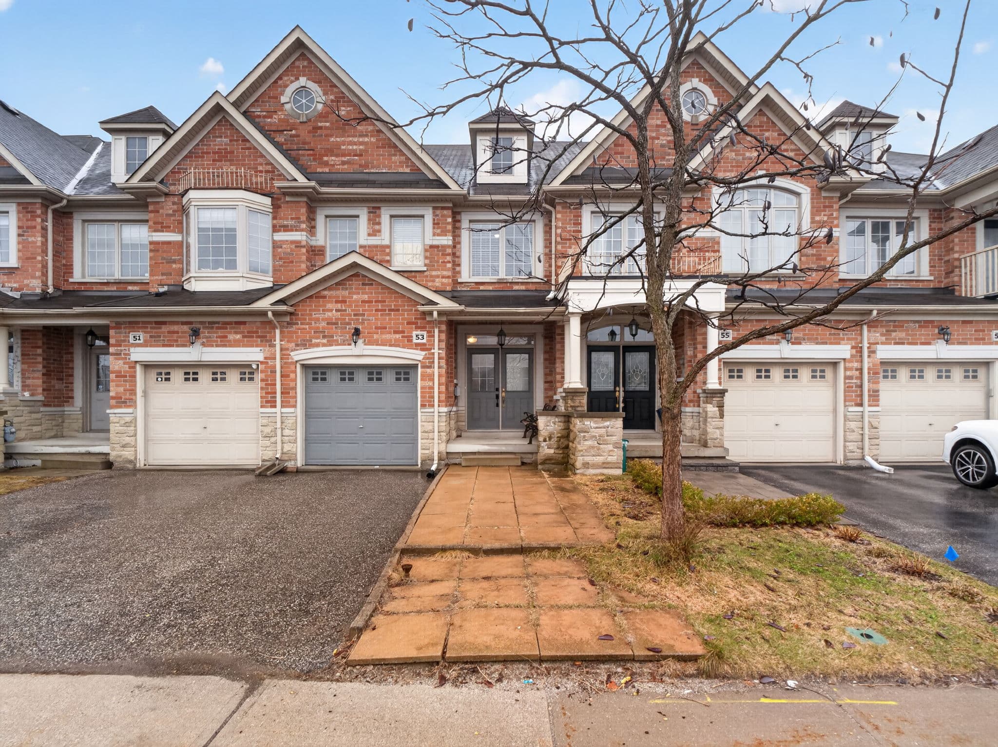 53 Marc Santi Blvd Vaughan, ON L6A 0K2