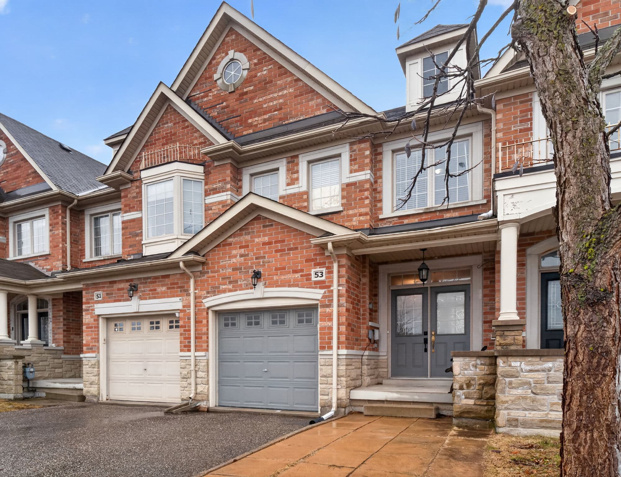 53 Marc Santi Blvd Vaughan, ON L6A 0K2