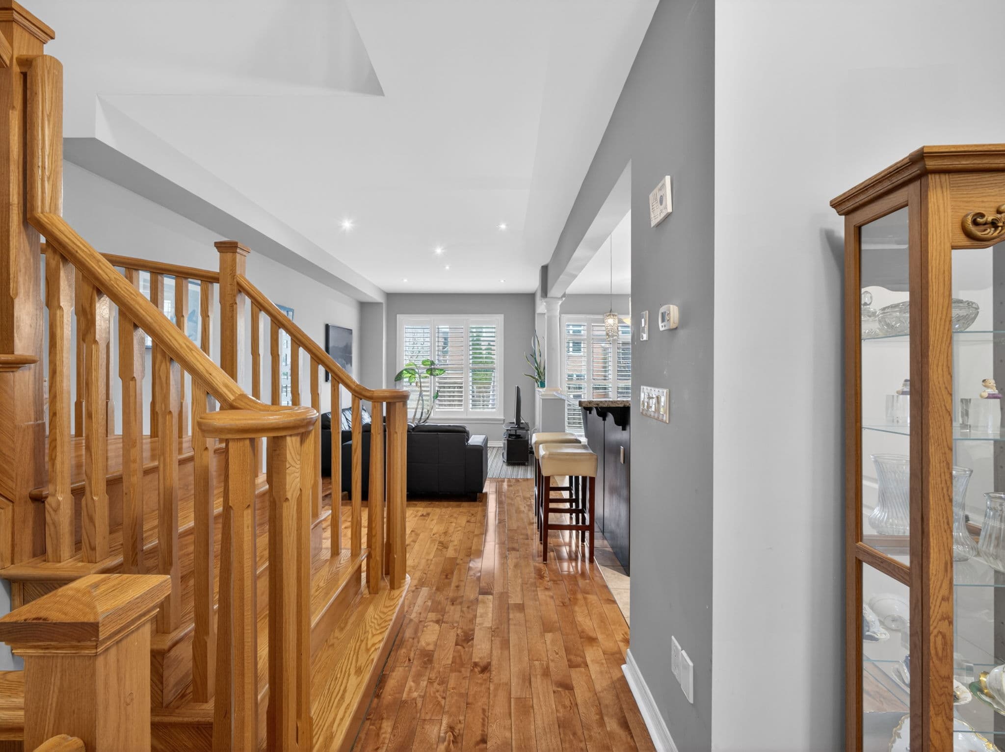 53 Marc Santi Blvd Vaughan, ON L6A 0K2