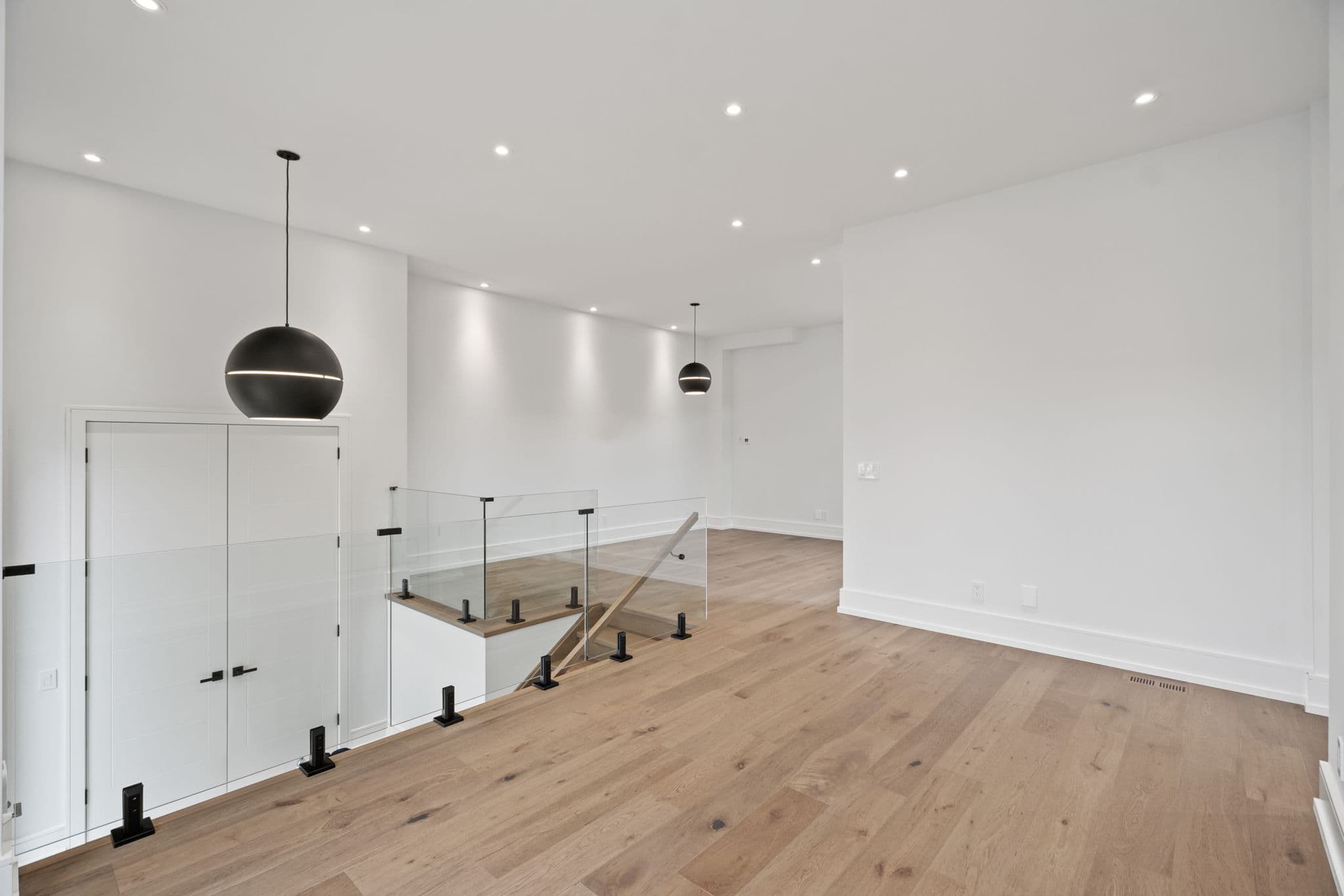 538 Douglas Ave Toronto, ON M5M 1H5