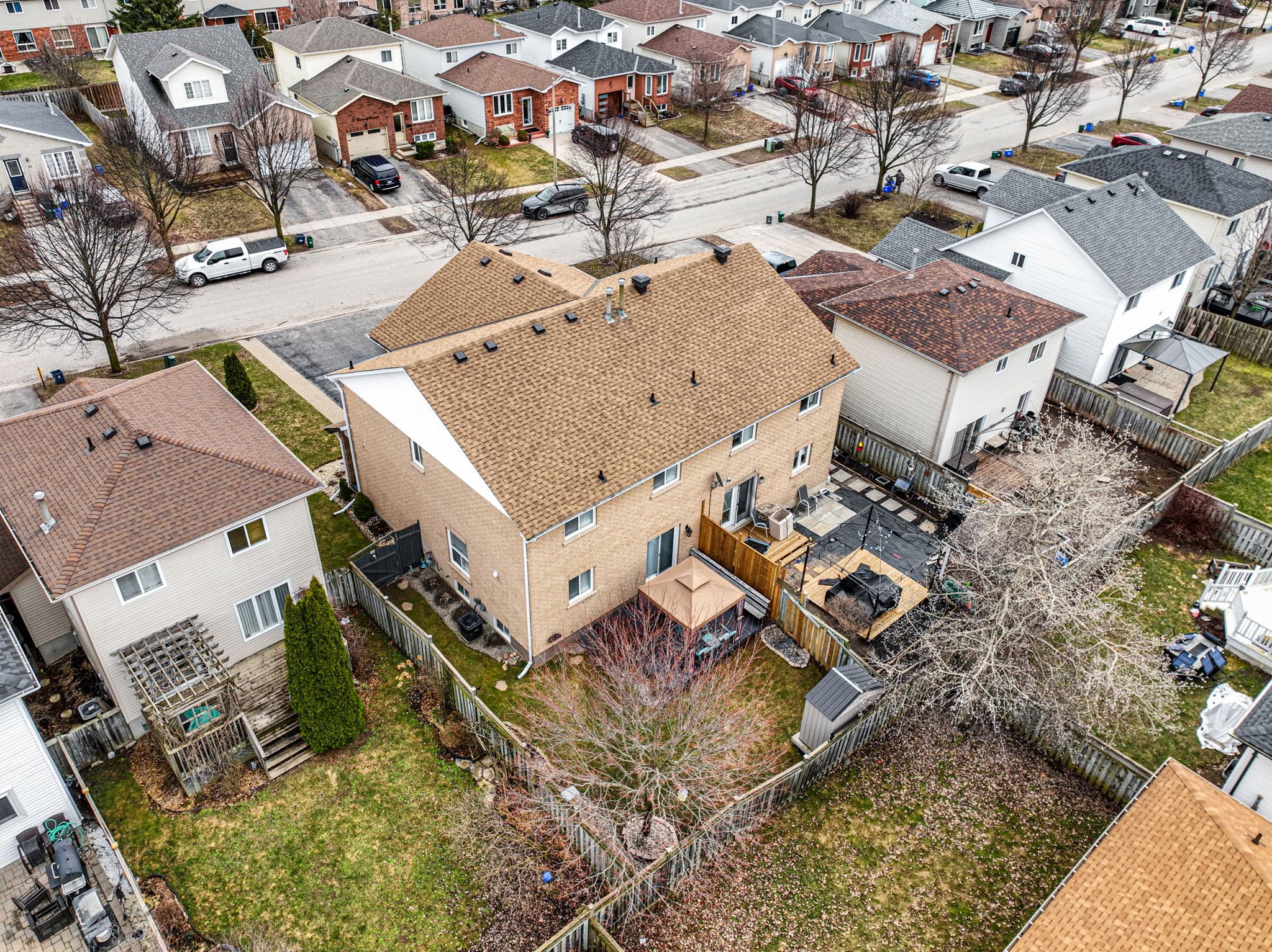 54 Downing Crescent Barrie, ON L4N 8V6
